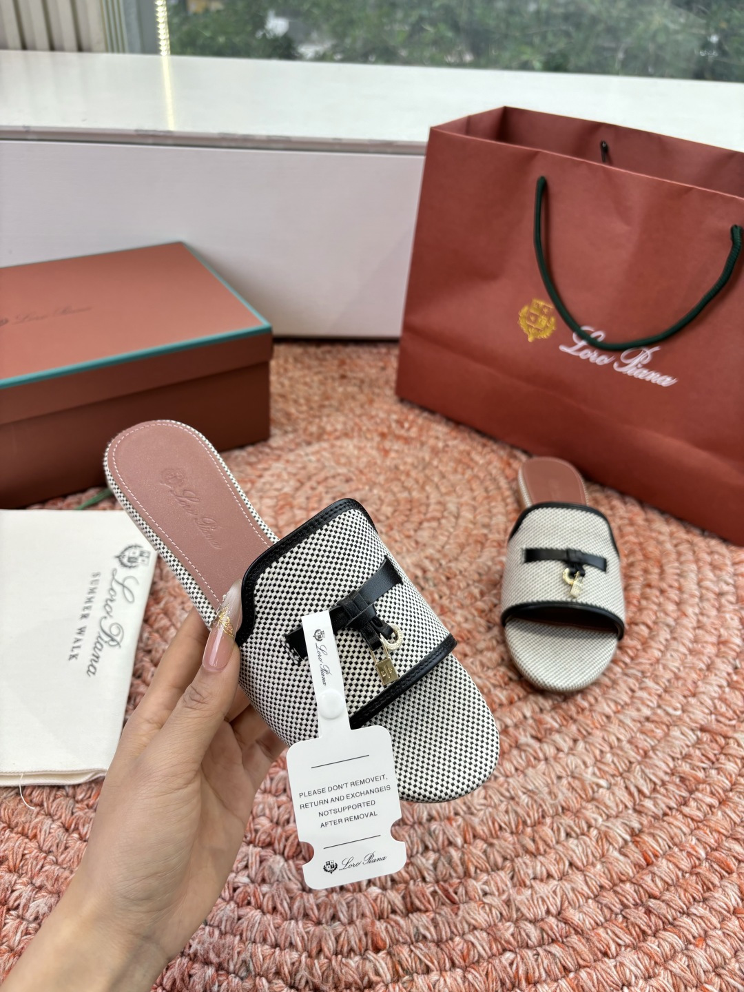 🌾G131😁Loro piana代购级拖鞋lp这款亚麻帆布拖鞋搭配饰有Loro Piana My Cha