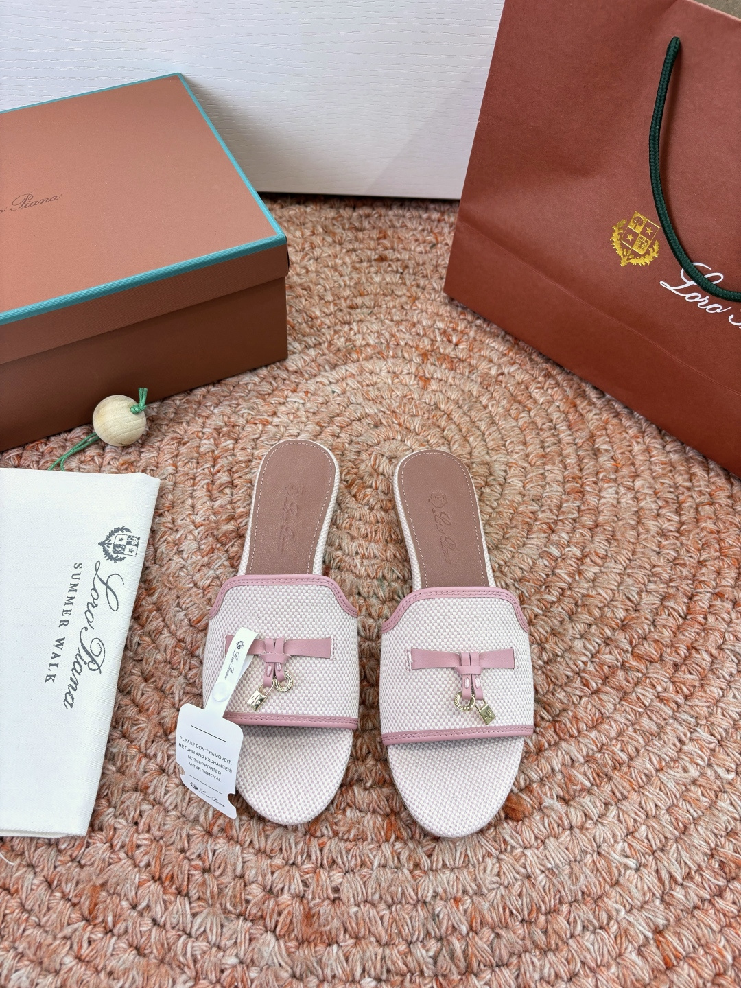 🌾G131😁Loro piana代购级拖鞋lp这款亚麻帆布拖鞋搭配饰有Loro Piana My Cha