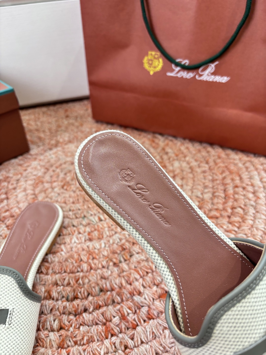 🌾G131😁Loro piana代购级拖鞋lp这款亚麻帆布拖鞋搭配饰有Loro Piana My Cha