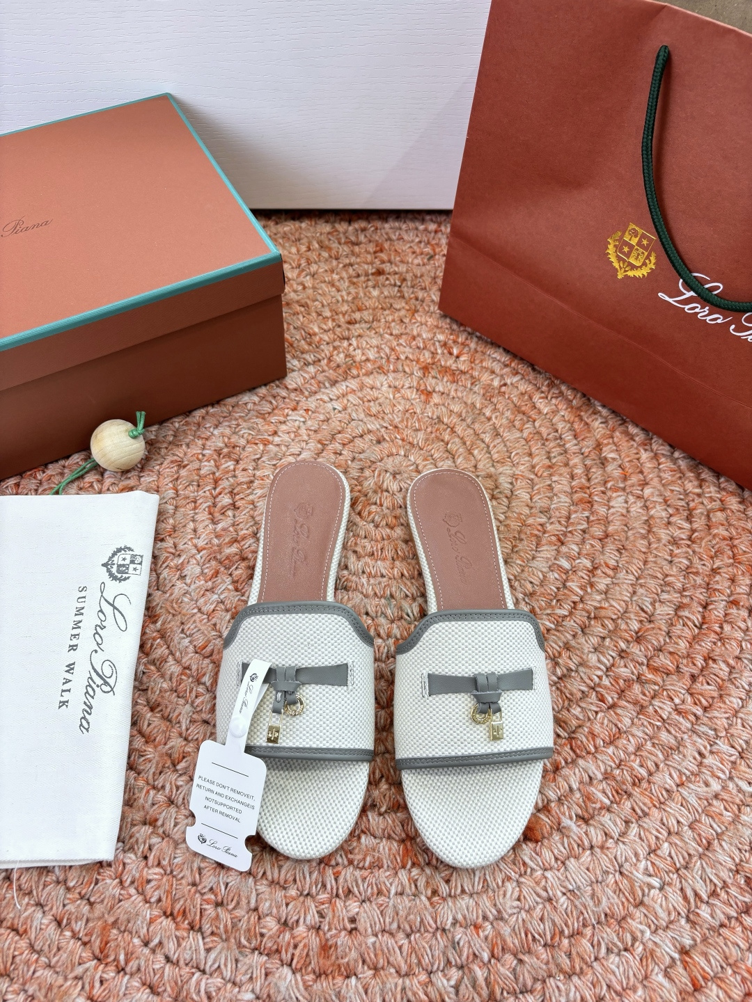 🌾G131😁Loro piana代购级拖鞋lp这款亚麻帆布拖鞋搭配饰有Loro Piana My Cha