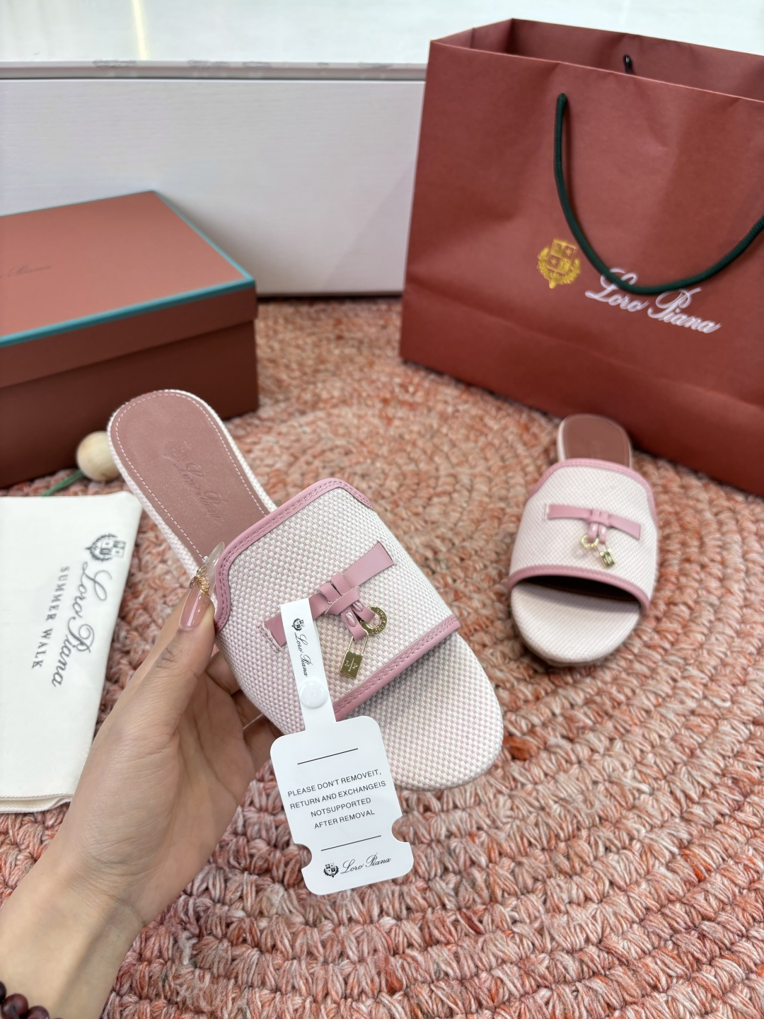 🌾G131😁Loro piana代购级拖鞋lp这款亚麻帆布拖鞋搭配饰有Loro Piana My Cha