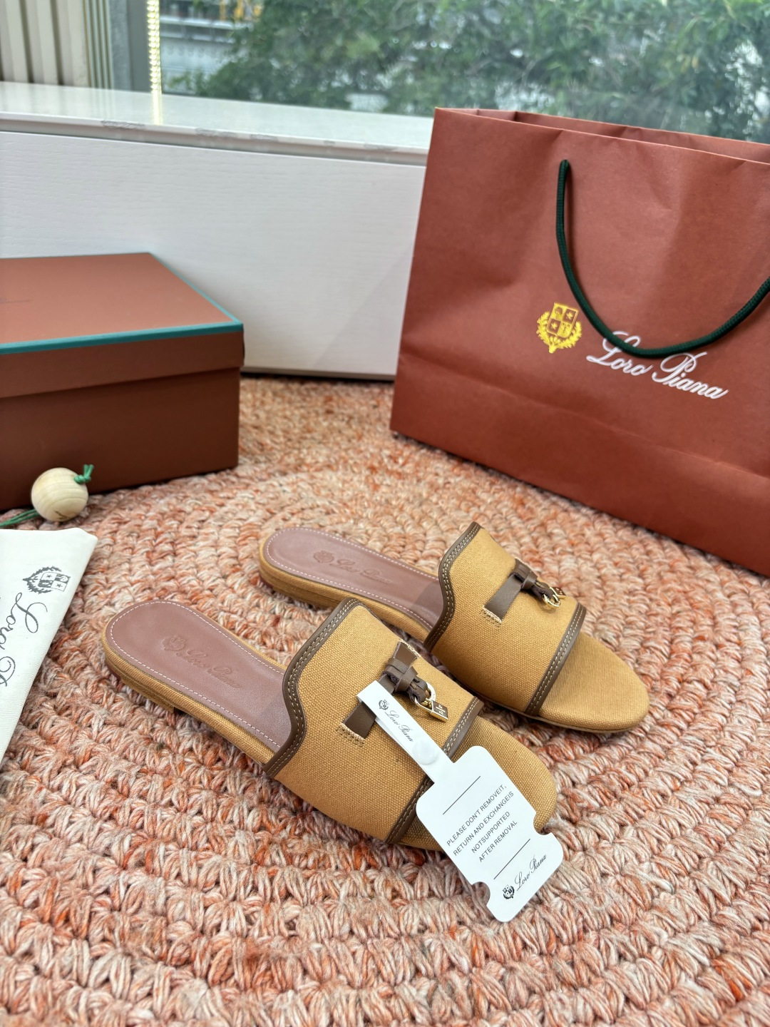 🌾G131😁Loro piana代购级拖鞋lp这款亚麻帆布拖鞋搭配饰有Loro Piana My Cha