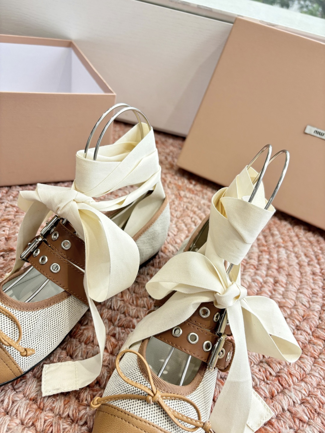 🌾G027代购级Miu Miu 缪缪玛丽珍单鞋女士蝴蝶结装饰缎面芭蕾舞独家高版 Miu Miu新款平底芭