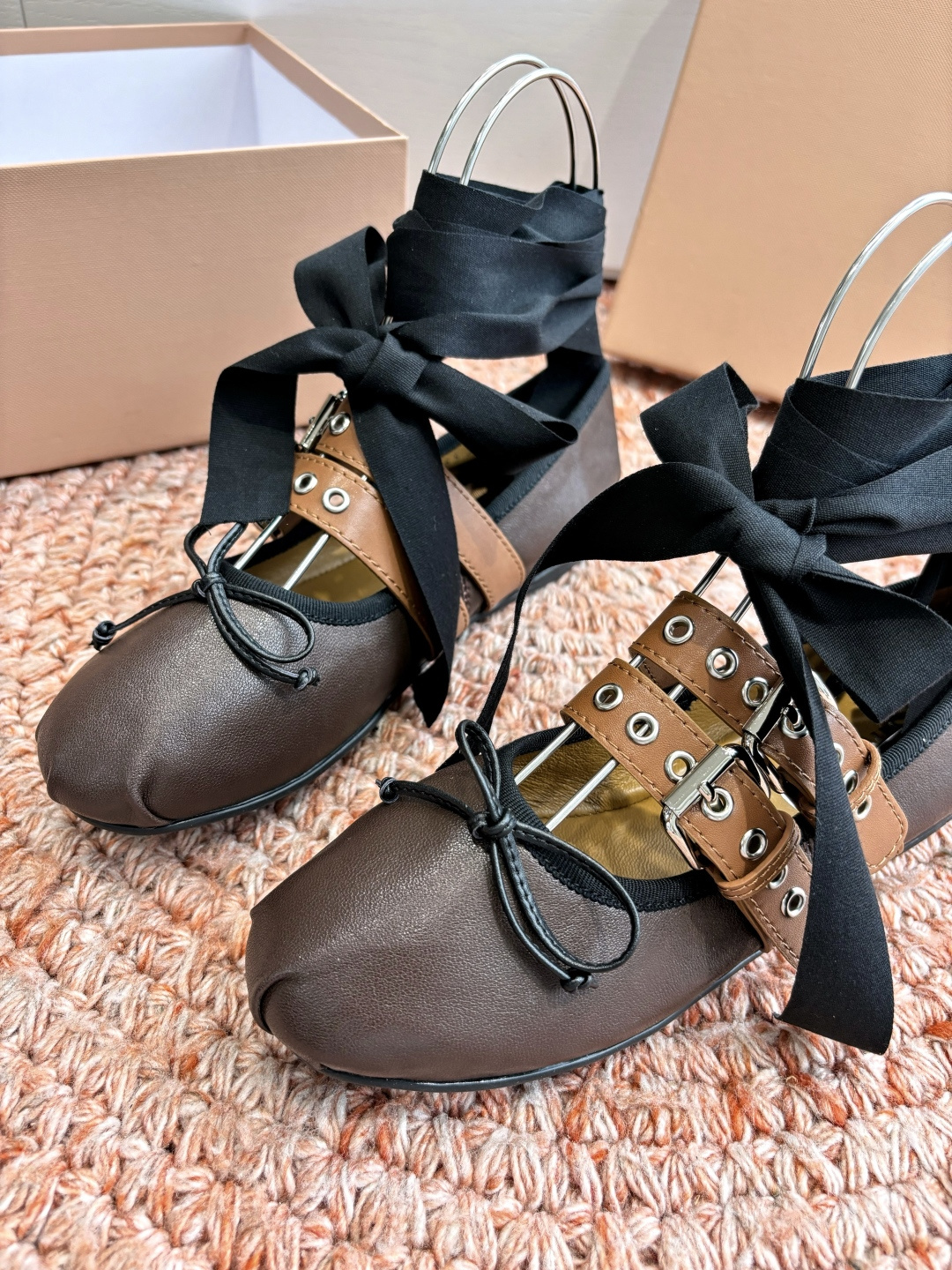 🌾G027代购级Miu Miu 缪缪玛丽珍单鞋女士蝴蝶结装饰缎面芭蕾舞独家高版 Miu Miu新款平底芭