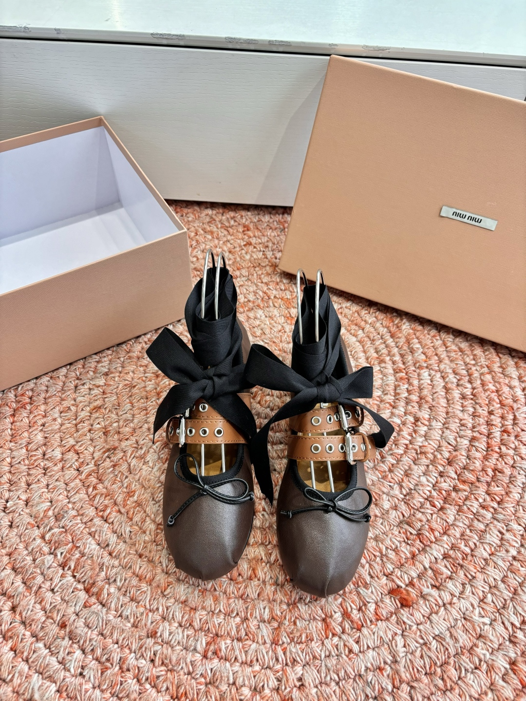 🌾G027代购级Miu Miu 缪缪玛丽珍单鞋女士蝴蝶结装饰缎面芭蕾舞独家高版 Miu Miu新款平底芭