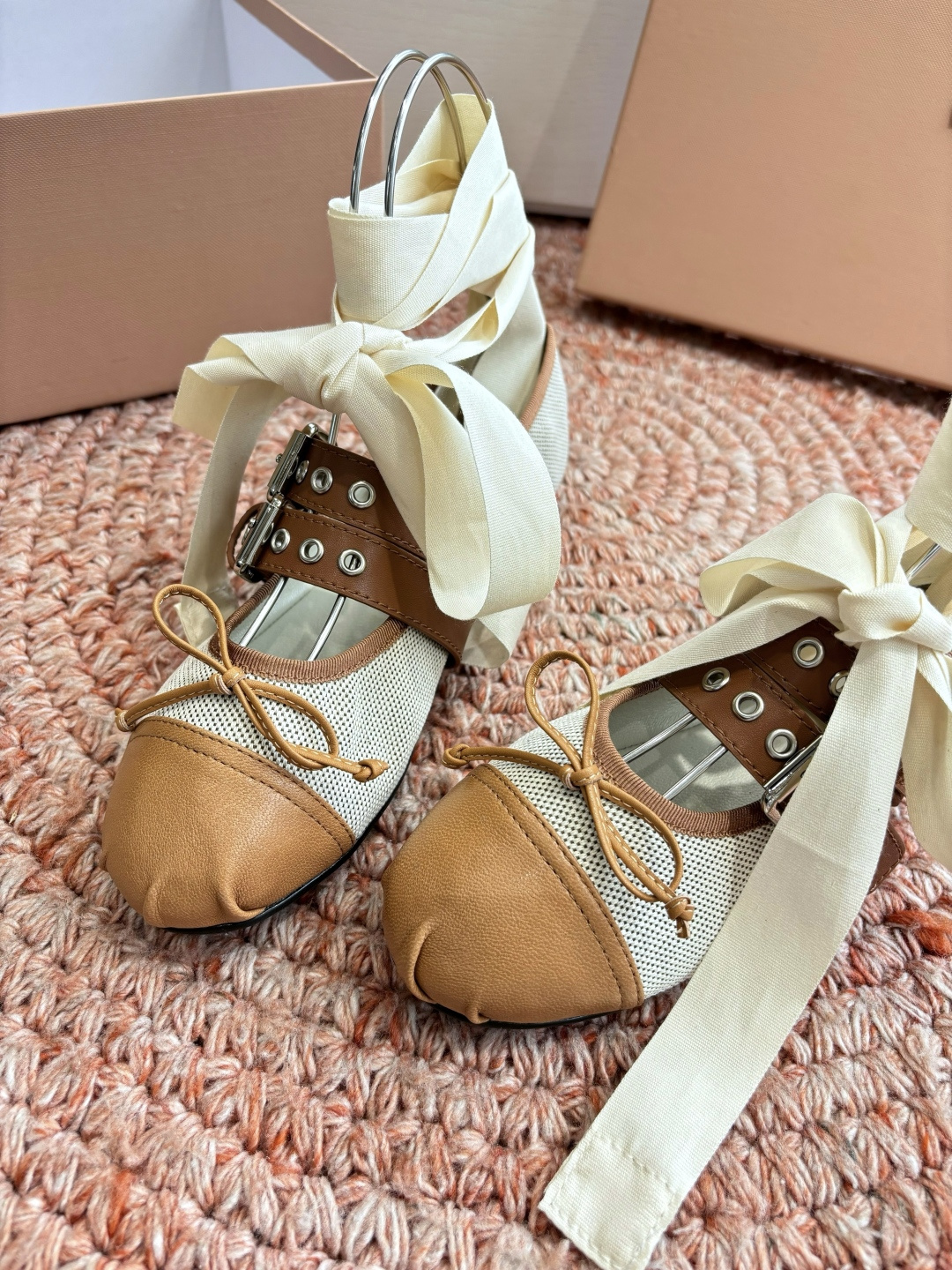 🌾G027代购级Miu Miu 缪缪玛丽珍单鞋女士蝴蝶结装饰缎面芭蕾舞独家高版 Miu Miu新款平底芭