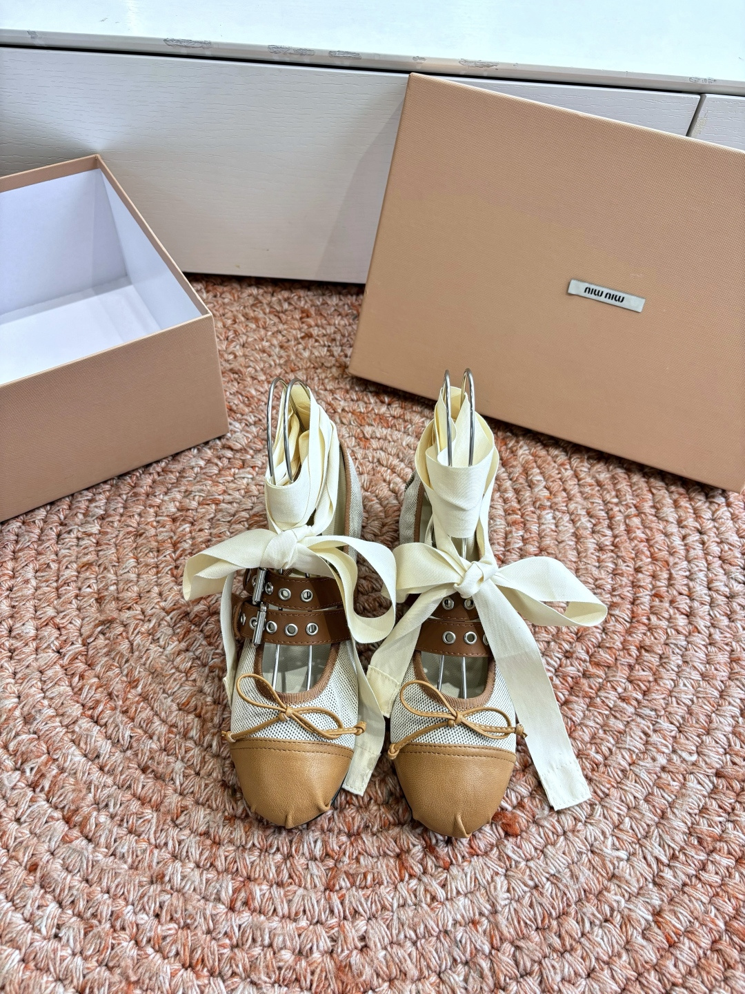 🌾G027代购级Miu Miu 缪缪玛丽珍单鞋女士蝴蝶结装饰缎面芭蕾舞独家高版 Miu Miu新款平底芭