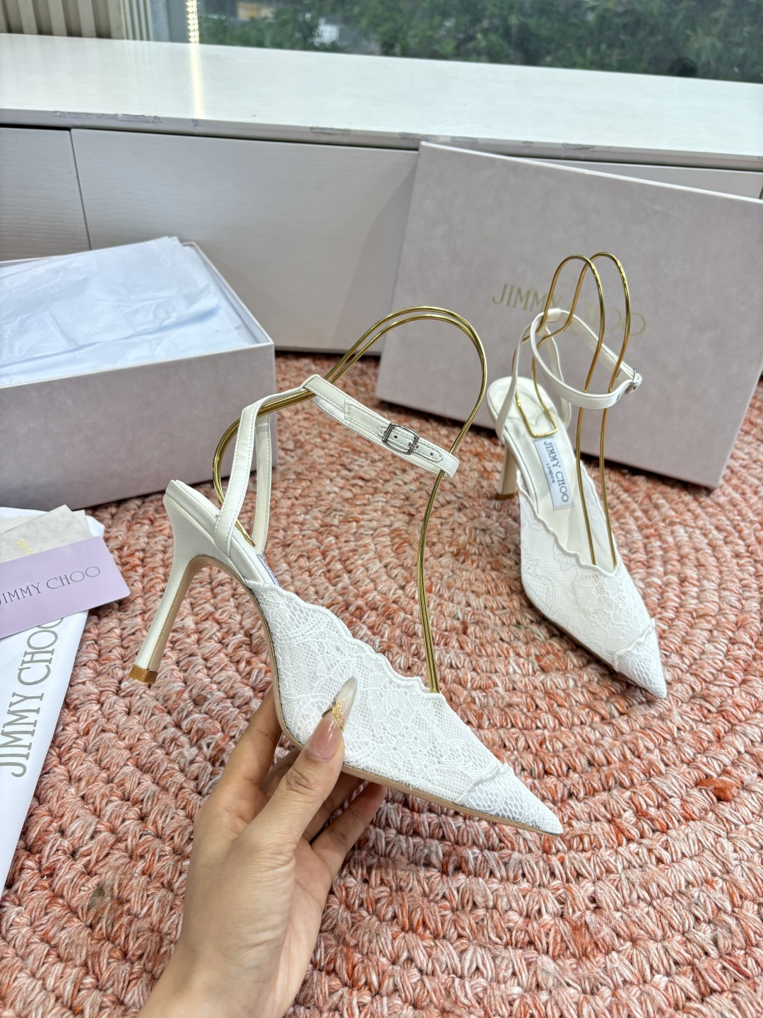 🌾G987所见即所得Jimmychoo 吉米周 26/ 春夏新款 蕾丝 尖头 高跟鞋 这个系列最有意思的