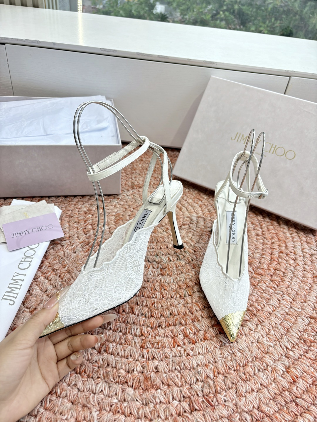 🌾G987所见即所得Jimmychoo 吉米周 26/ 春夏新款 蕾丝 尖头 高跟鞋 这个系列最有意思的