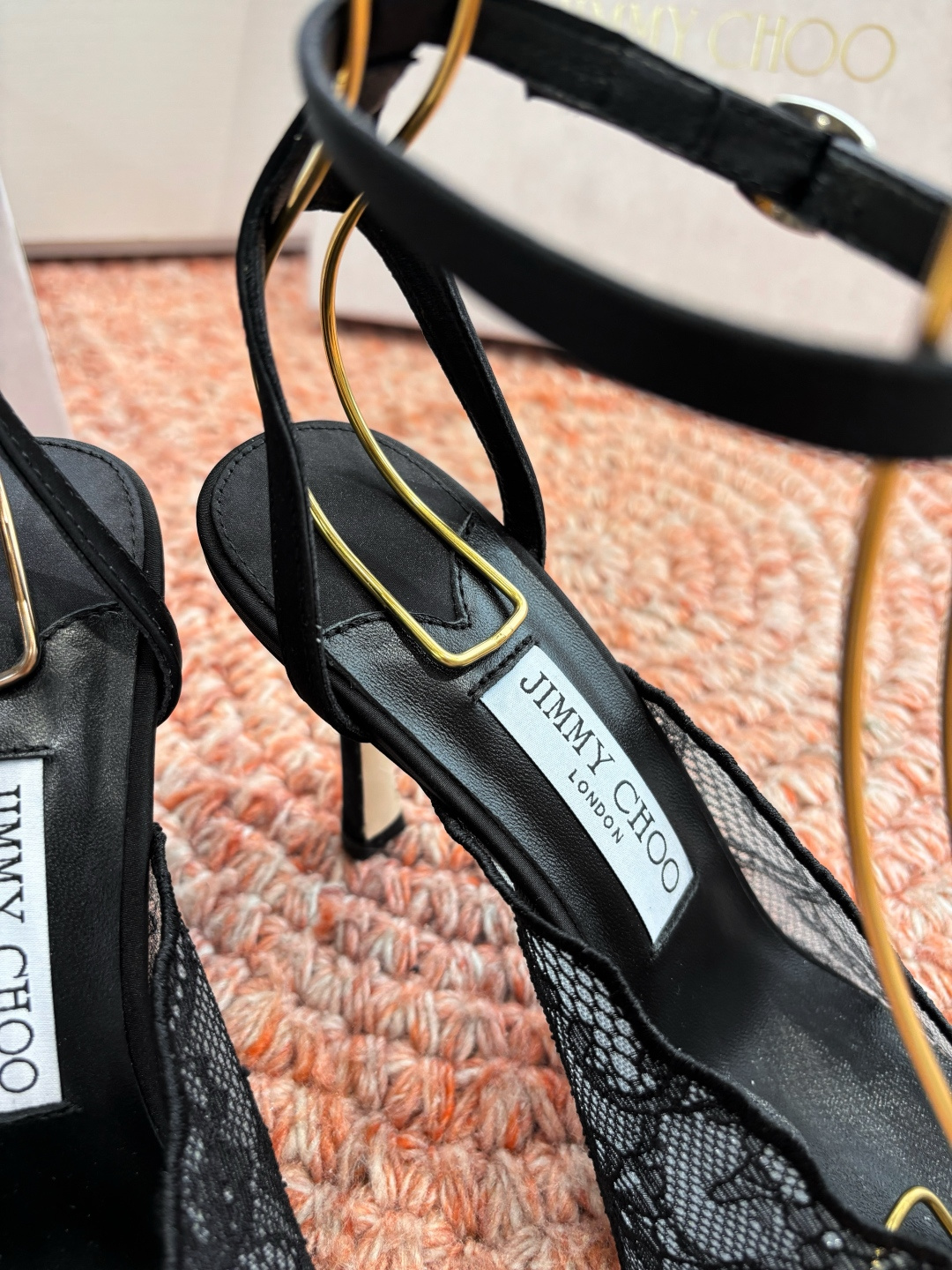 🌾G987所见即所得Jimmychoo 吉米周 26/ 春夏新款 蕾丝 尖头 高跟鞋 这个系列最有意思的