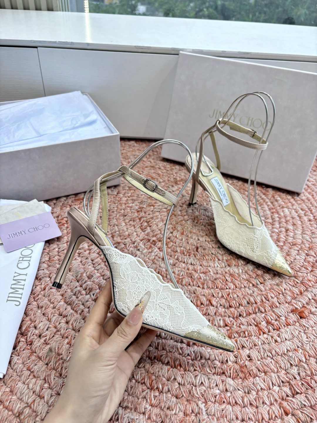 🌾G987所见即所得Jimmychoo 吉米周 26/ 春夏新款 蕾丝 尖头 高跟鞋 这个系列最有意思的