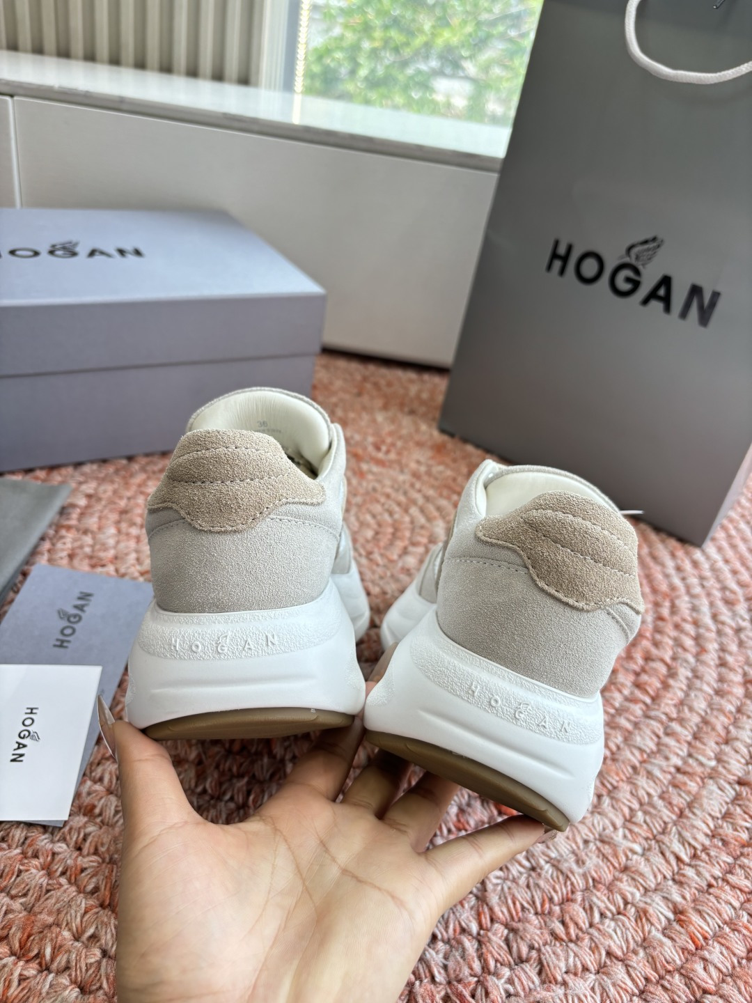 🌾G398HOGAN霍根鞋子德训鞋26新配色这可让我怎么选呀？看迷糊了吧这波hog都很好看最喜欢还是脚感