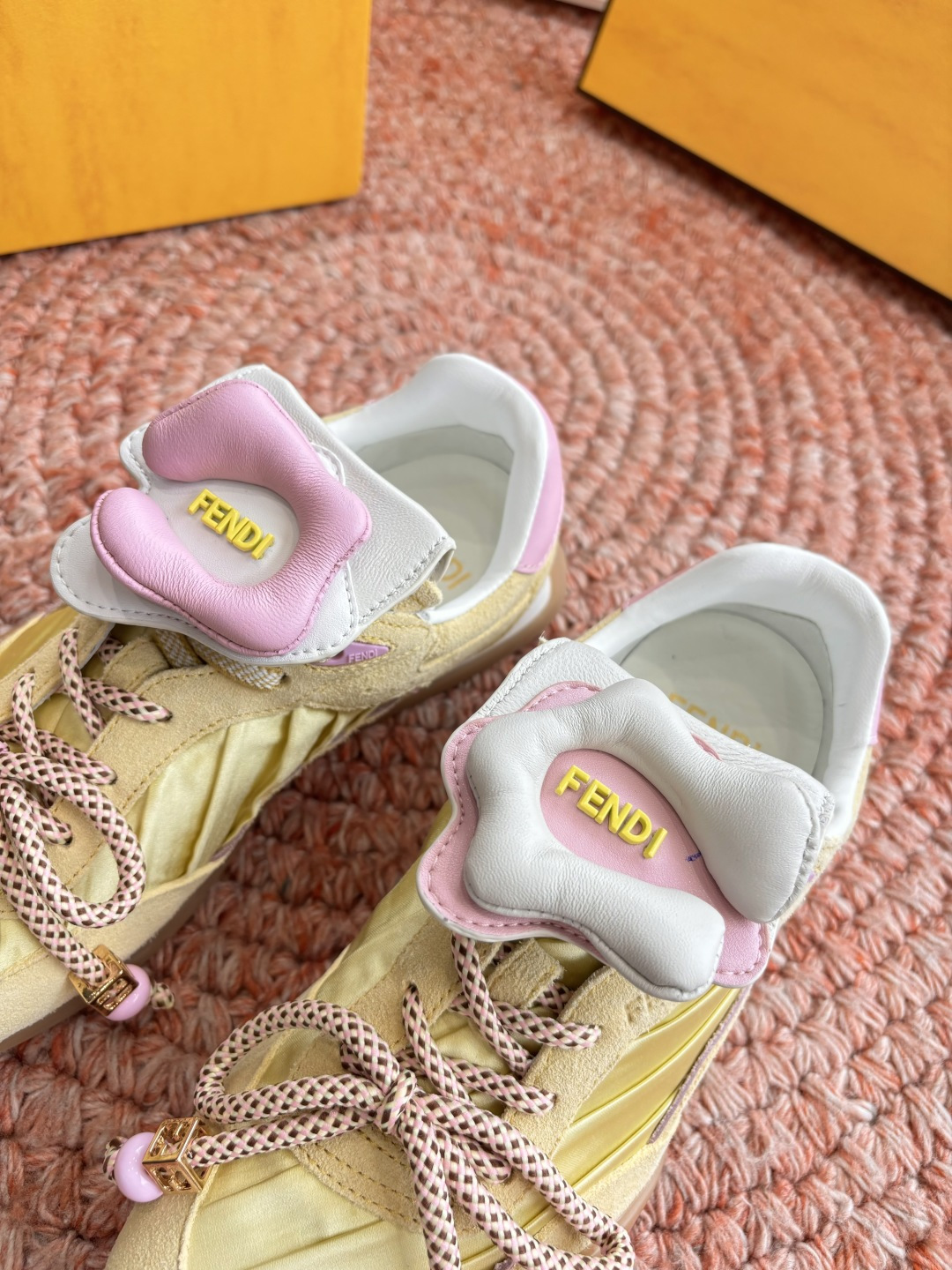 🌾G029顶级品质𝐅𝐄𝐍𝐃𝐈｜26春夏新款Wave Pulsea魔术贴德训阿甘鞋把春天穿在脚上立体花朵装