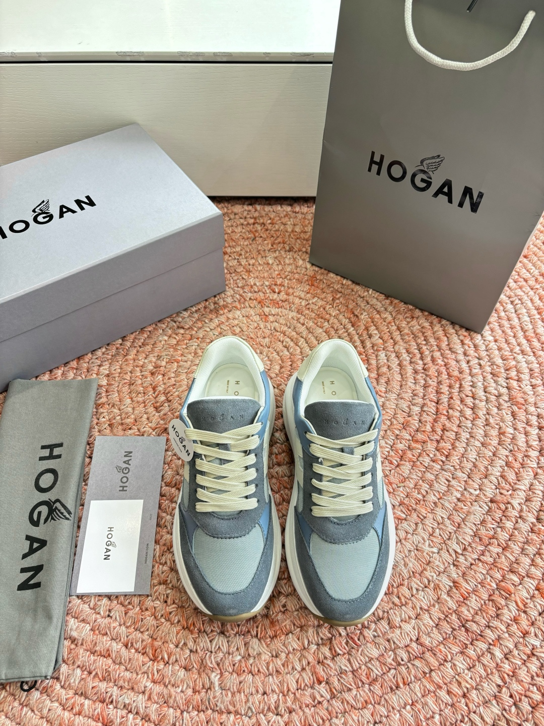 🌾G398HOGAN霍根鞋子德训鞋26新配色这可让我怎么选呀？看迷糊了吧这波hog都很好看最喜欢还是脚感