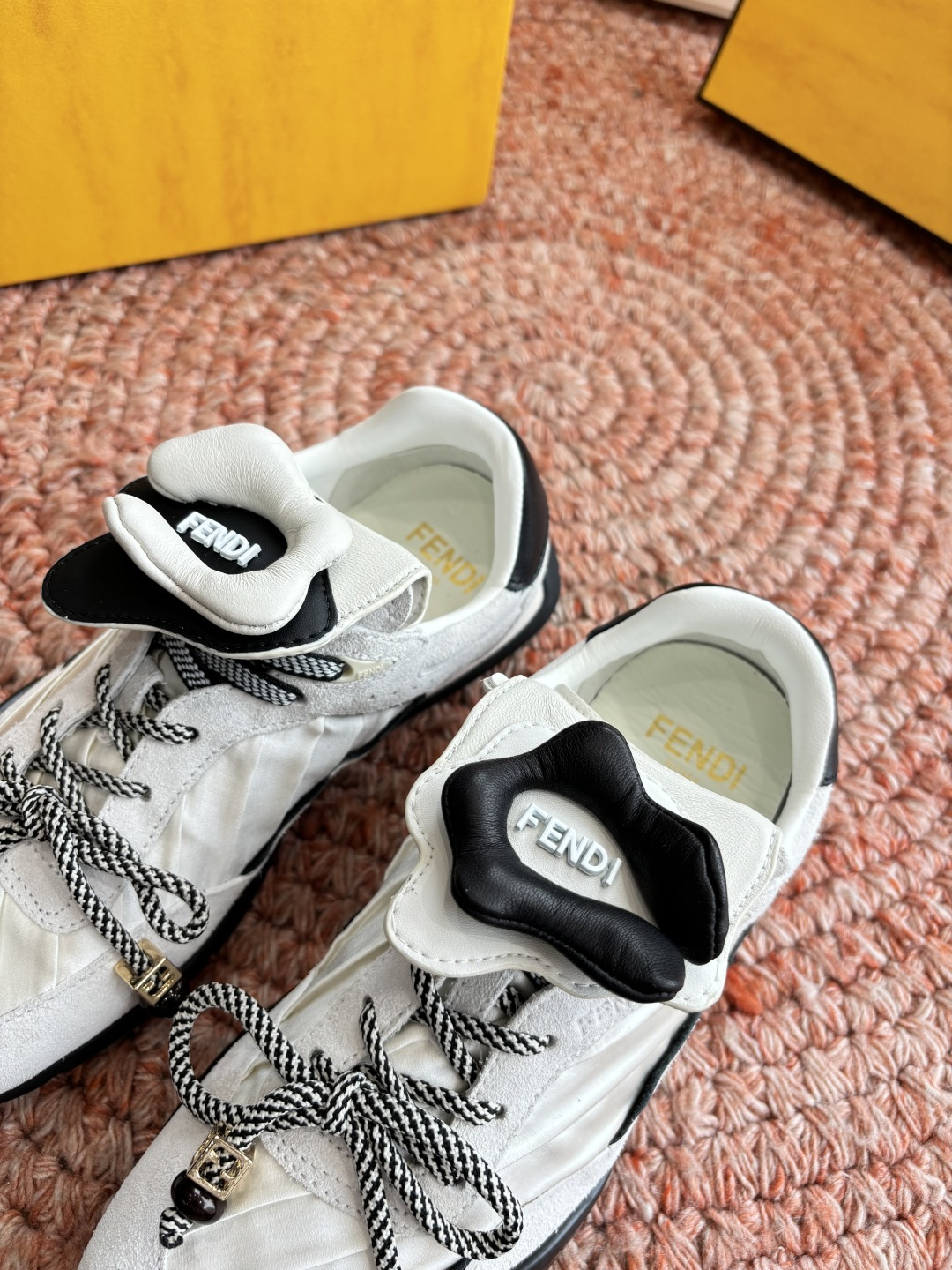 🌾G029顶级品质𝐅𝐄𝐍𝐃𝐈｜26春夏新款Wave Pulsea魔术贴德训阿甘鞋把春天穿在脚上立体花朵装