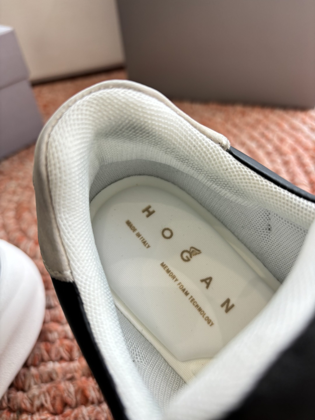 🌾G398HOGAN霍根鞋子德训鞋26新配色这可让我怎么选呀？看迷糊了吧这波hog都很好看最喜欢还是脚感