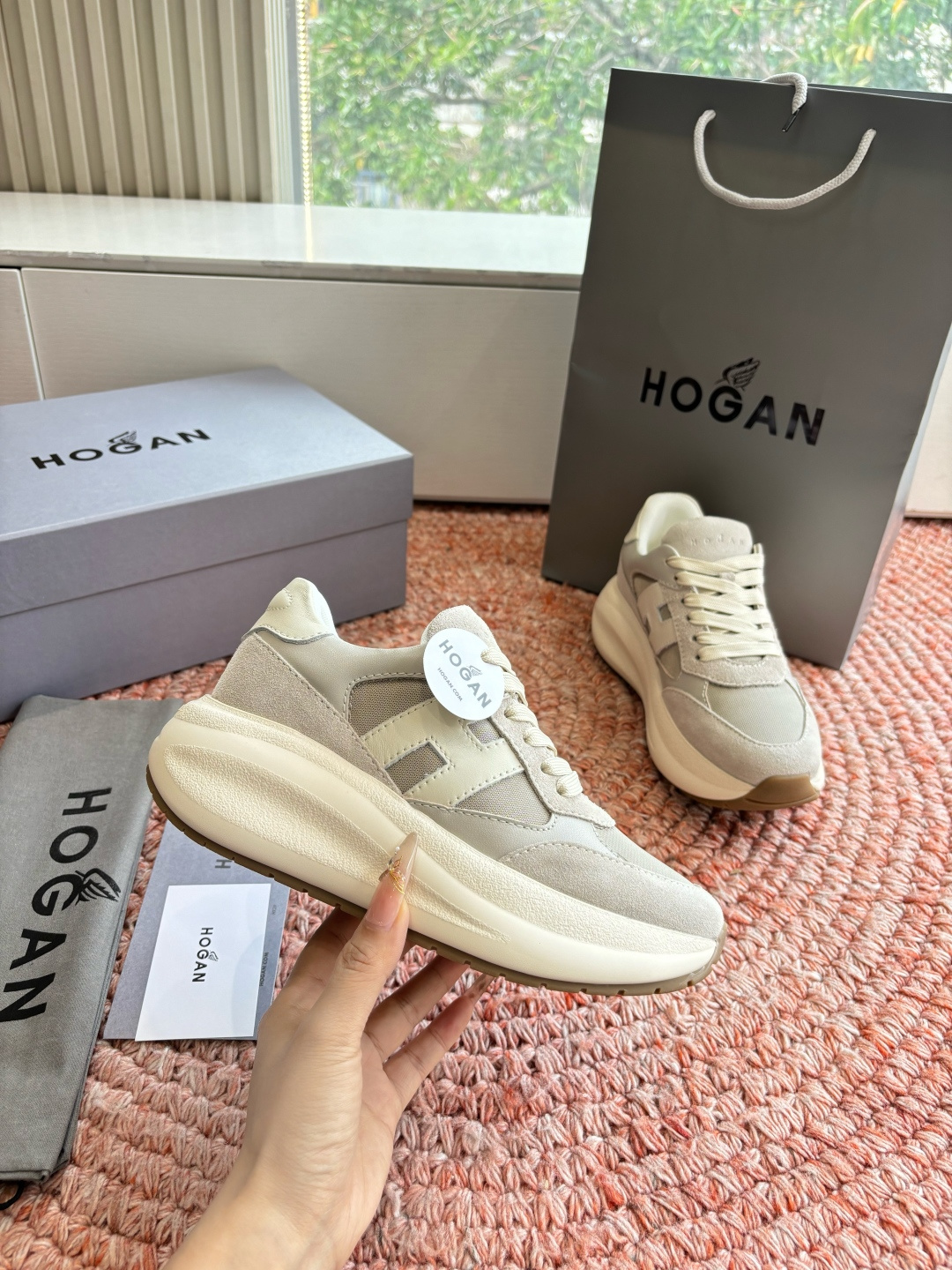 🌾G398HOGAN霍根鞋子德训鞋26新配色这可让我怎么选呀？看迷糊了吧这波hog都很好看最喜欢还是脚感