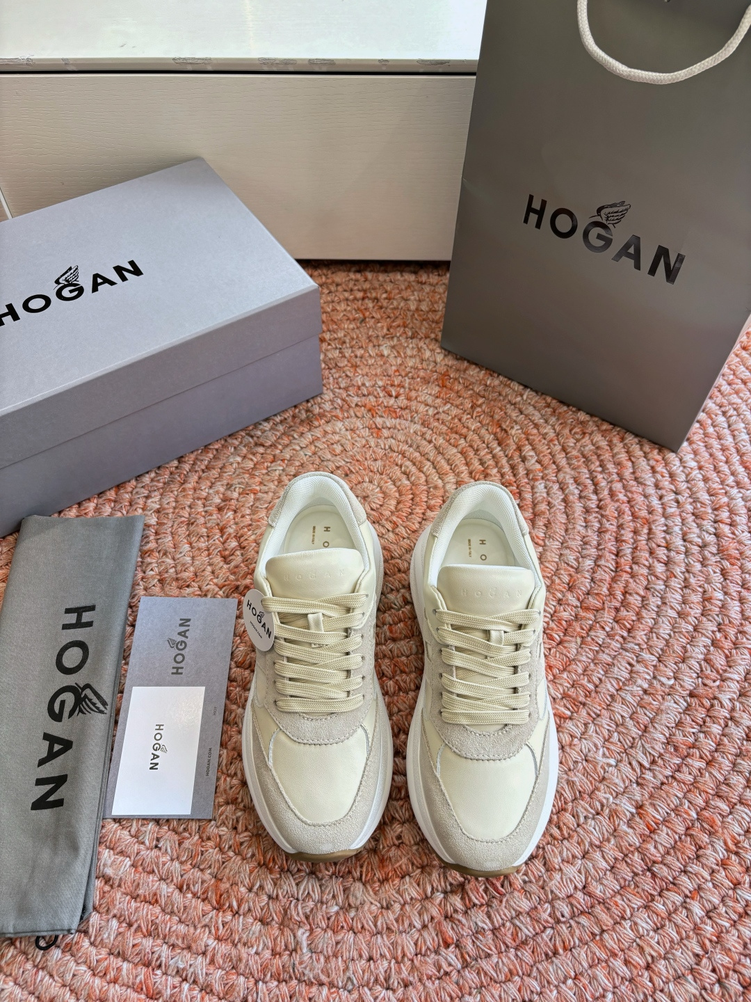 🌾G398HOGAN霍根鞋子德训鞋26新配色这可让我怎么选呀？看迷糊了吧这波hog都很好看最喜欢还是脚感