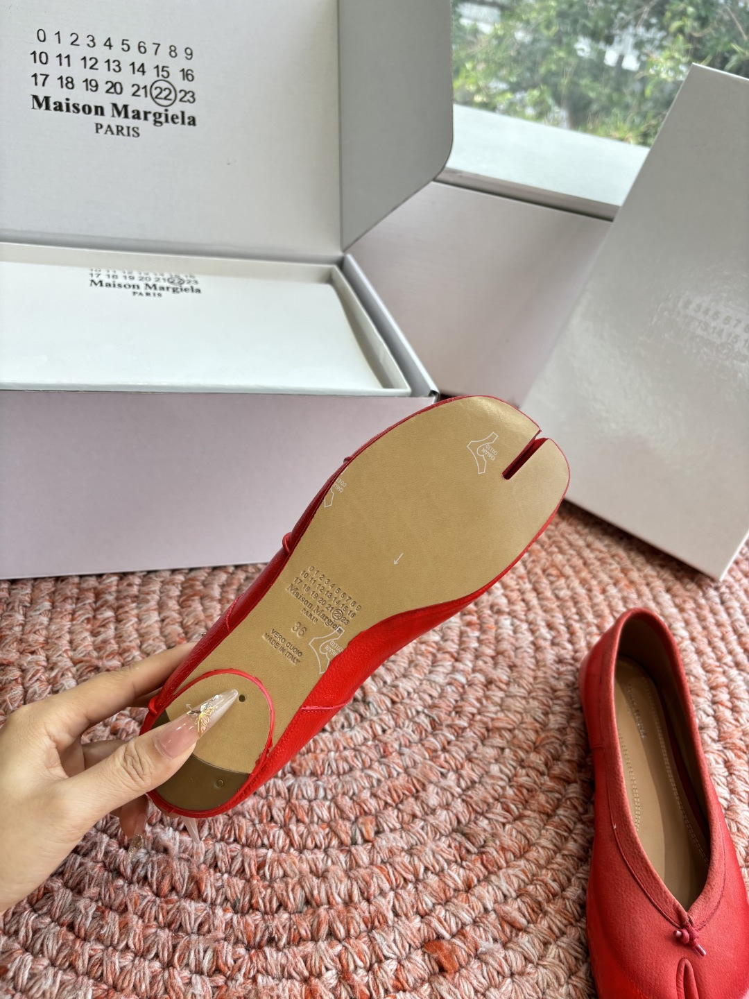 🌾G077代购级别2026 5Maison Margie马吉拉•分趾粗跟平底复古玛丽珍娃娃头苹果头芭蕾舞