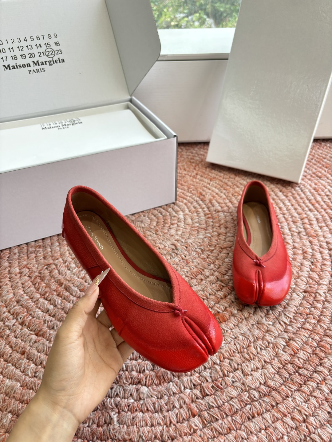 🌾G077代购级别2026 5Maison Margie马吉拉•分趾粗跟平底复古玛丽珍娃娃头苹果头芭蕾舞