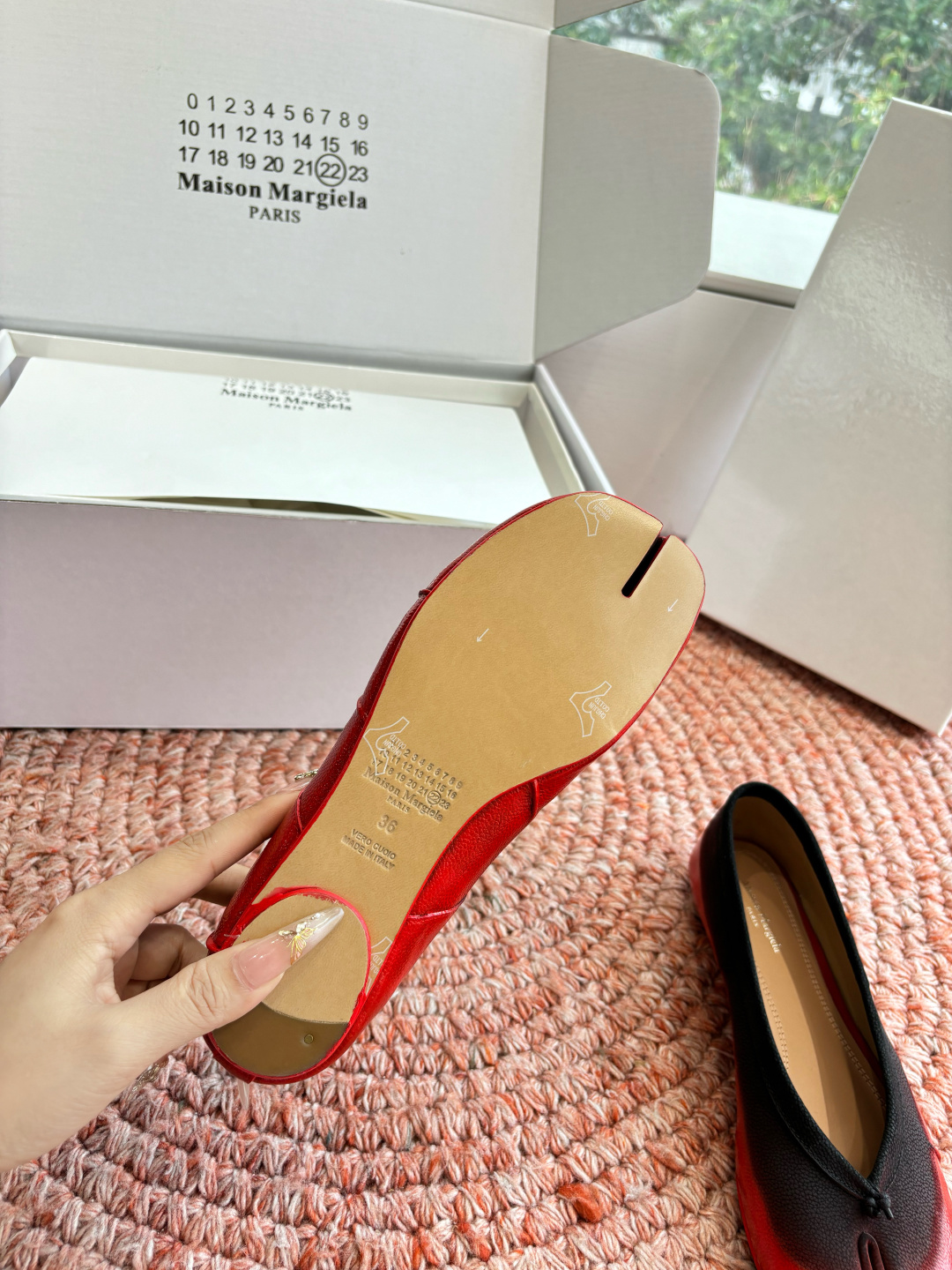 🌾G077代购级别2026 5Maison Margie马吉拉•分趾粗跟平底复古玛丽珍娃娃头苹果头芭蕾舞