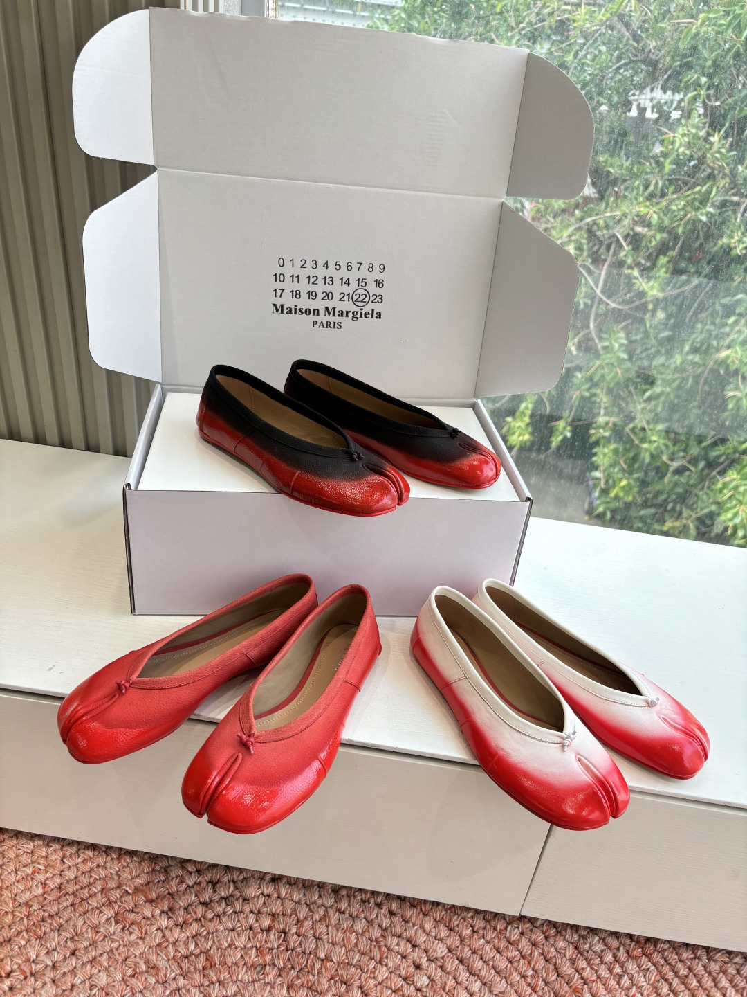 🌾G077代购级别2026 5Maison Margie马吉拉•分趾粗跟平底复古玛丽珍娃娃头苹果头芭蕾舞