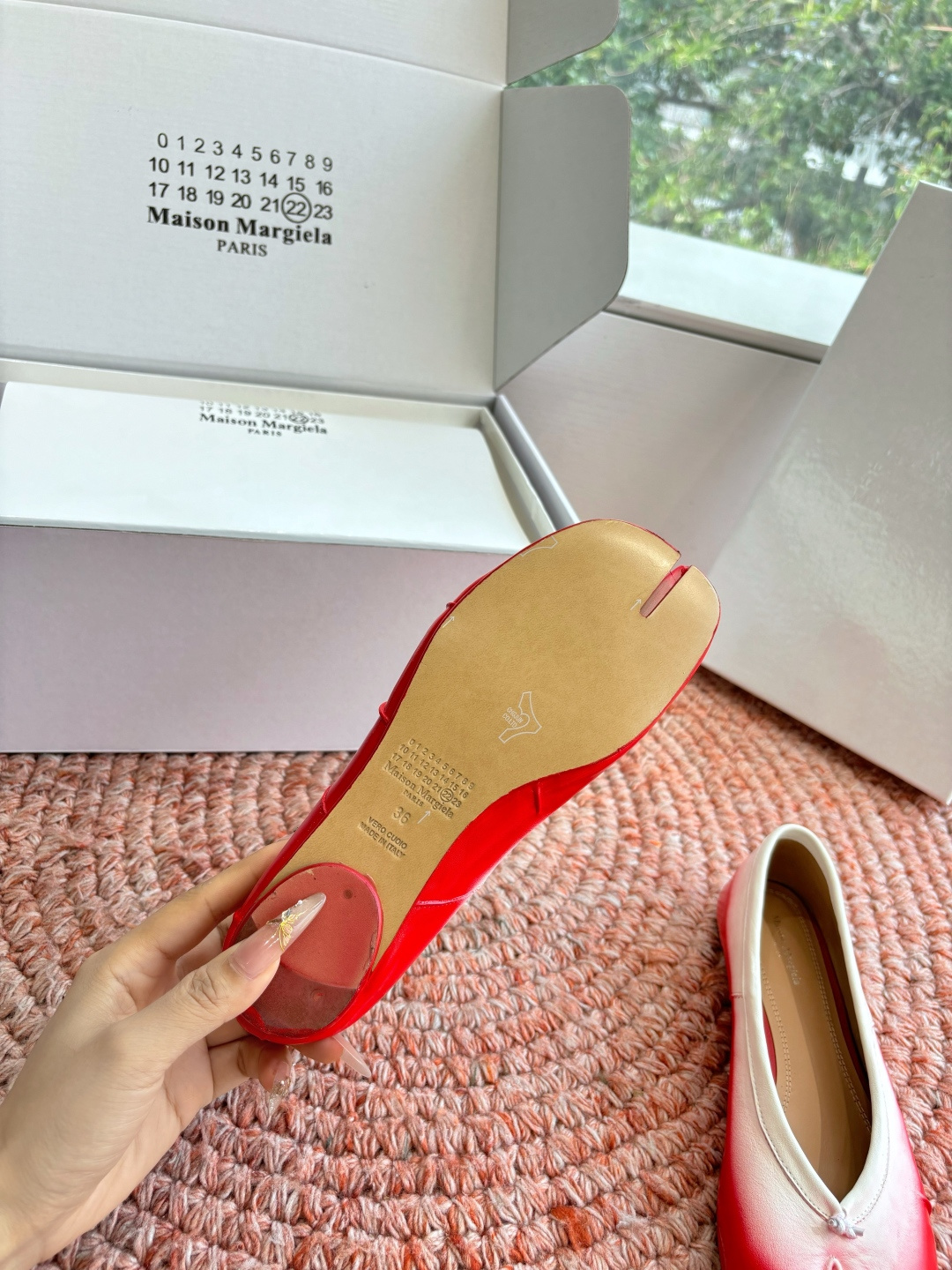 🌾G077代购级别2026 5Maison Margie马吉拉•分趾粗跟平底复古玛丽珍娃娃头苹果头芭蕾舞