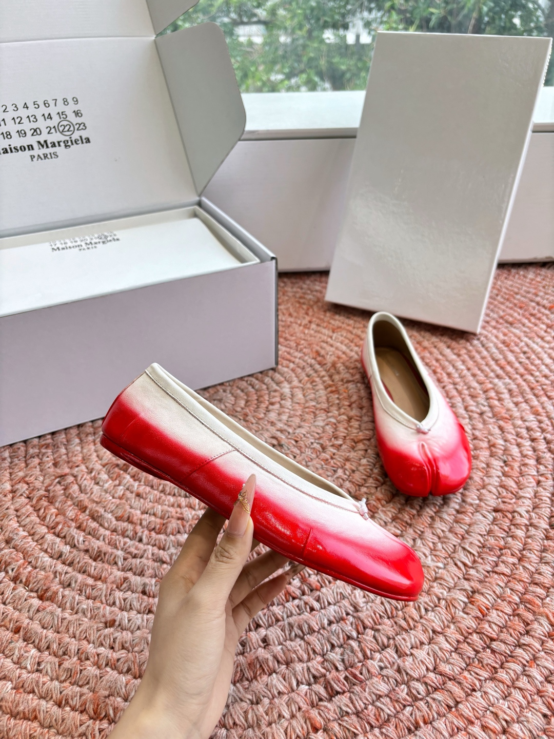 🌾G077代购级别2026 5Maison Margie马吉拉•分趾粗跟平底复古玛丽珍娃娃头苹果头芭蕾舞