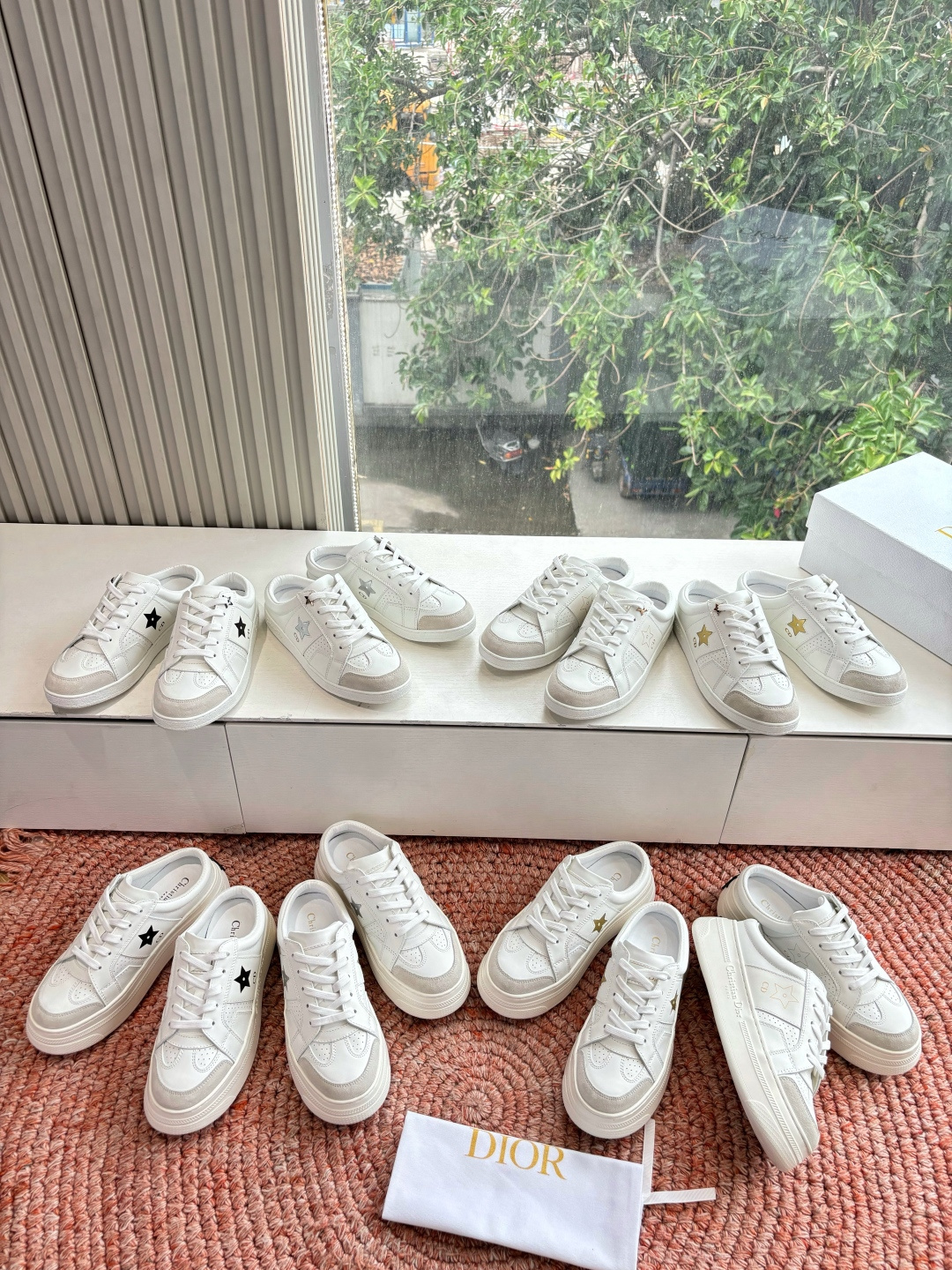 🌾代购级别所即所得G0133C'est Dior 迪奥 新色休闲运动鞋‘以牛皮革刺绣五角星设计轻盈透气。