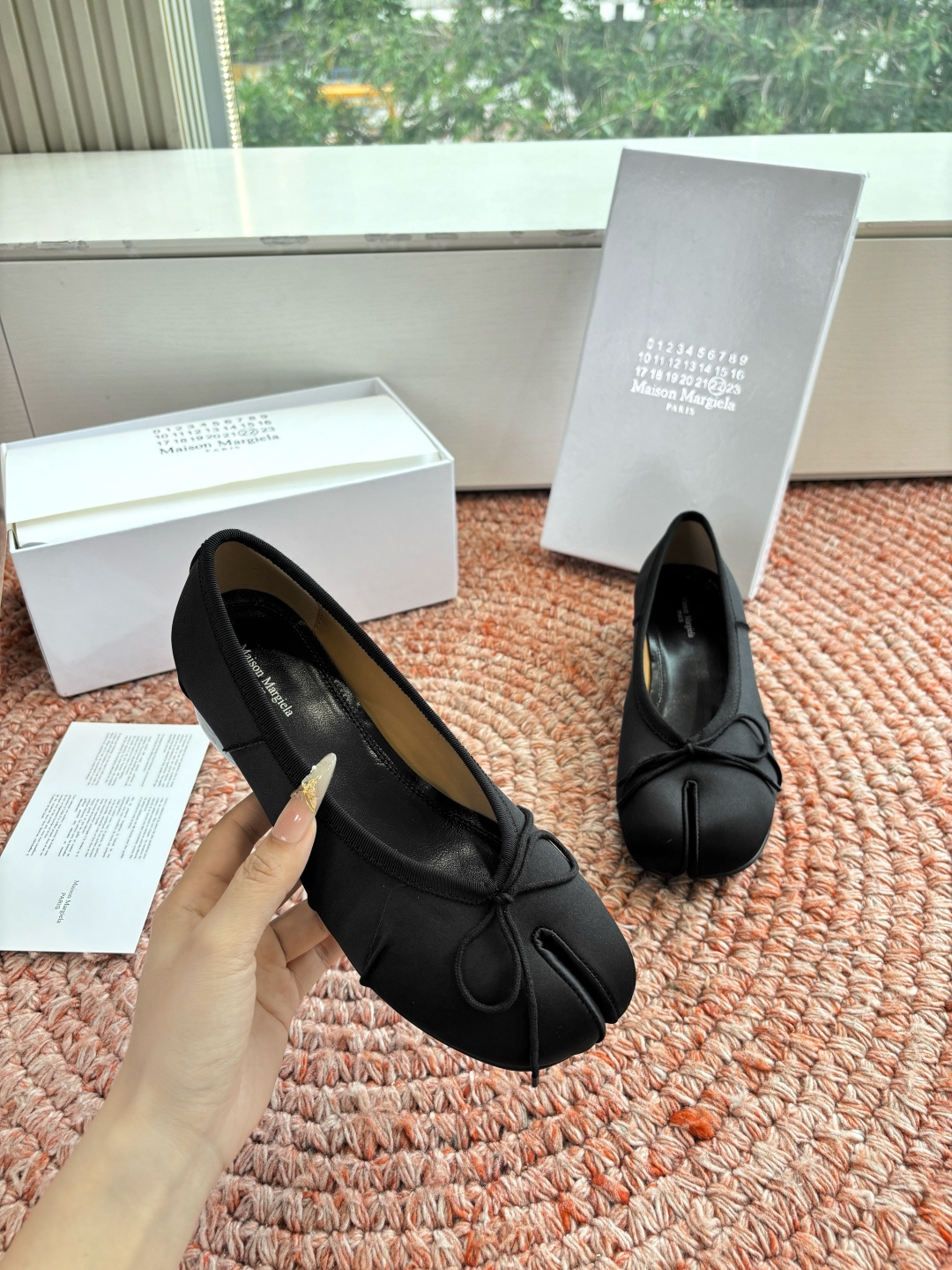 🌾G012代购级别2026 5Maison Margie马吉拉•分趾粗跟平底复古玛丽珍娃娃头苹果头芭蕾舞