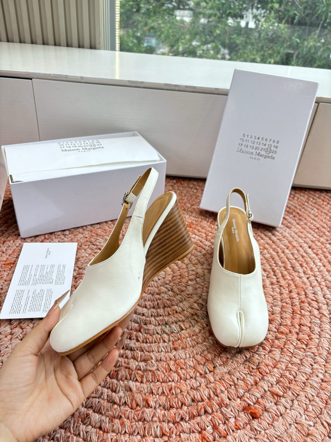 🌾G012代购级别2026 5Maison Margie马吉拉•分趾粗跟平底复古玛丽珍坡跟芭蕾舞指鱼嘴单