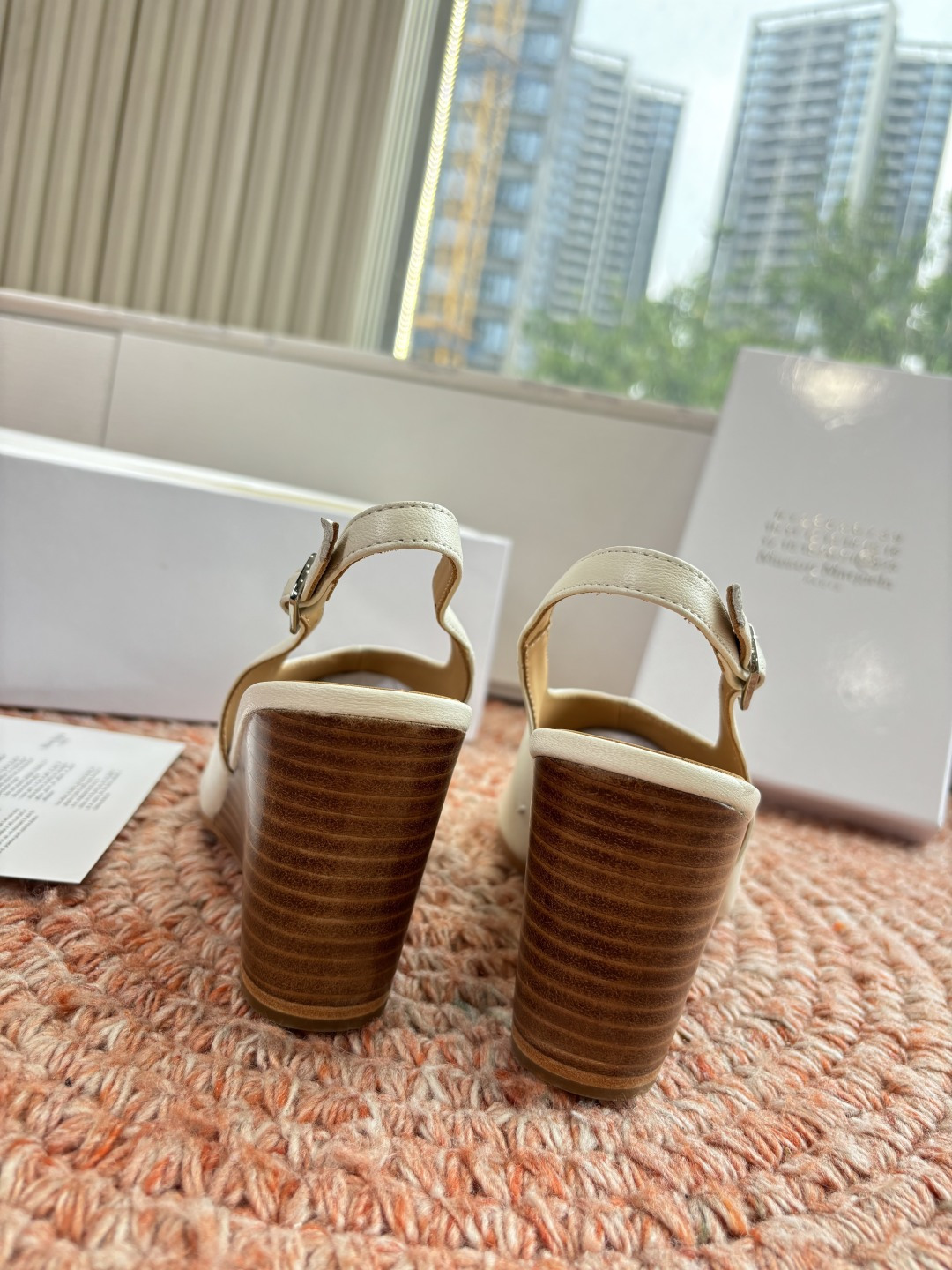 🌾G012代购级别2026 5Maison Margie马吉拉•分趾粗跟平底复古玛丽珍坡跟芭蕾舞指鱼嘴单