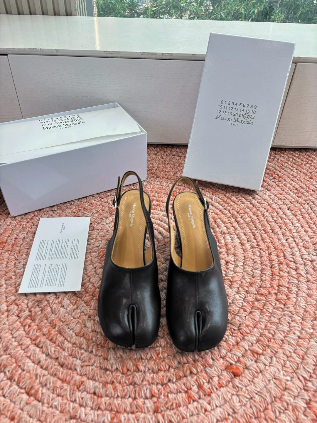 🌾G012代购级别2026 5Maison Margie马吉拉•分趾粗跟平底复古玛丽珍坡跟芭蕾舞指鱼嘴单
