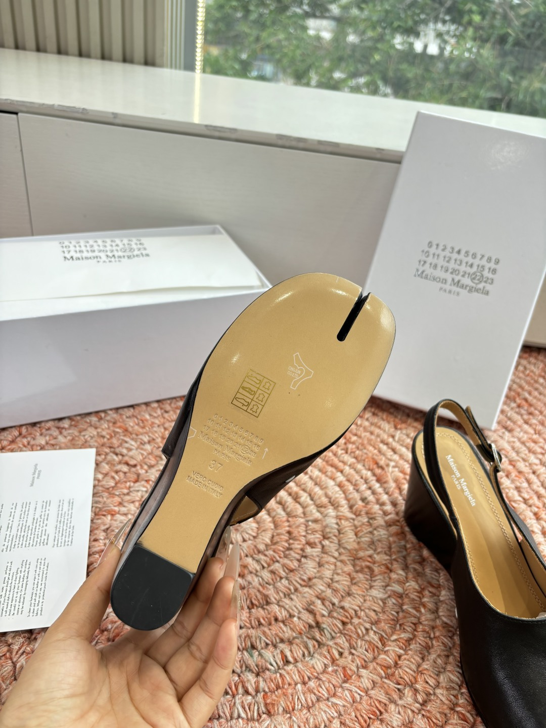 🌾G012代购级别2026 5Maison Margie马吉拉•分趾粗跟平底复古玛丽珍坡跟芭蕾舞指鱼嘴单