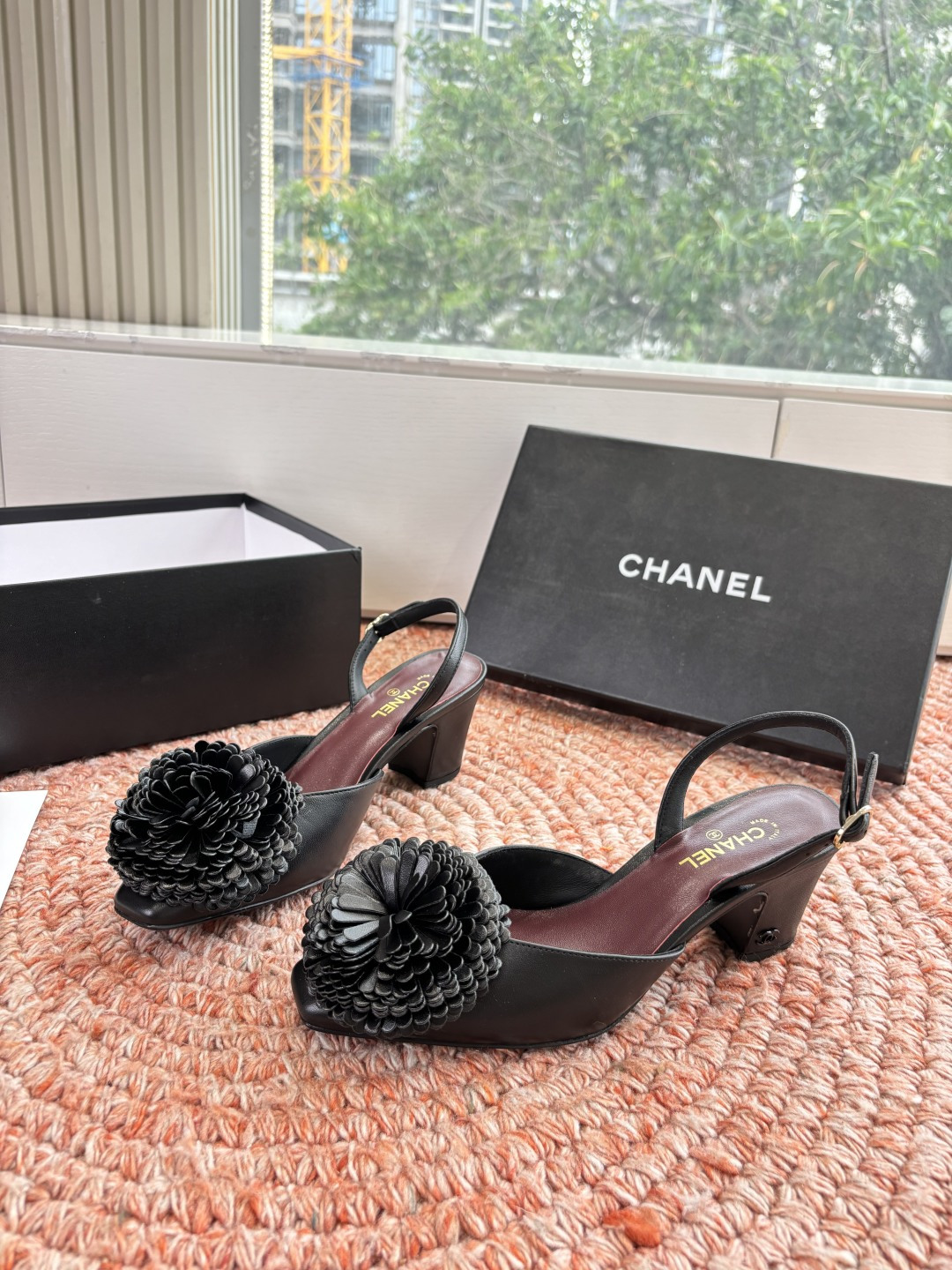 🌾G391所见即所得代购级CHANE*2026小香奈儿早春爆品毛球鞋花单鞋妥妥的自留款！！比经典款Sli