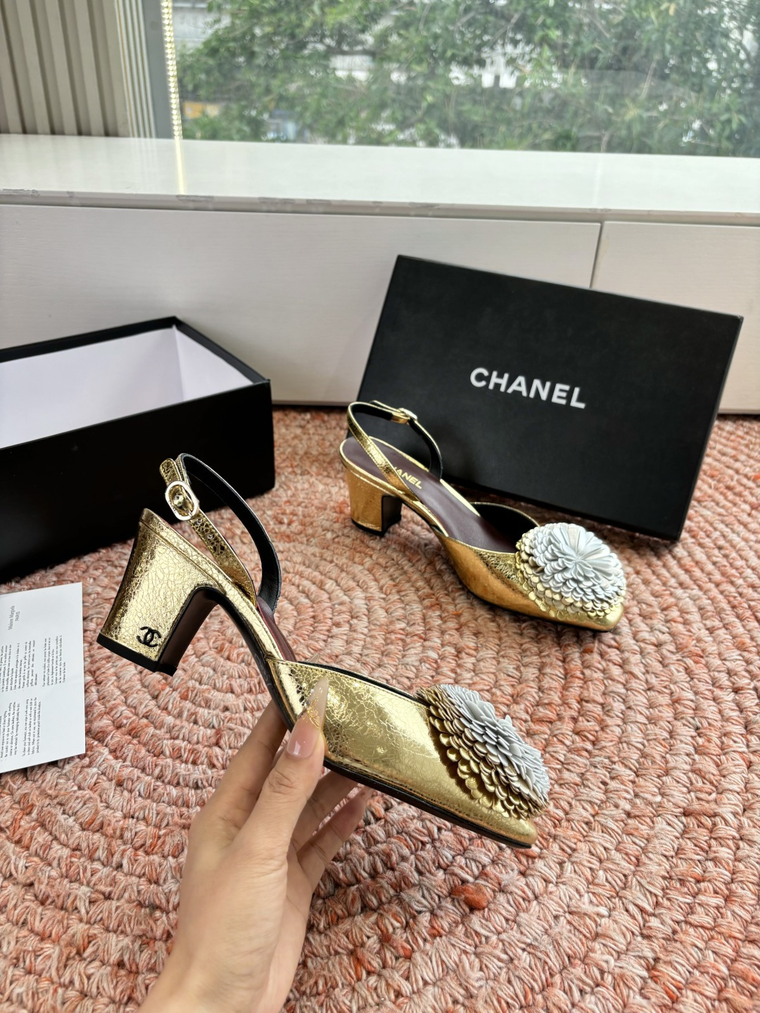 🌾G391所见即所得代购级CHANE*2026小香奈儿早春爆品毛球鞋花单鞋妥妥的自留款！！比经典款Sli