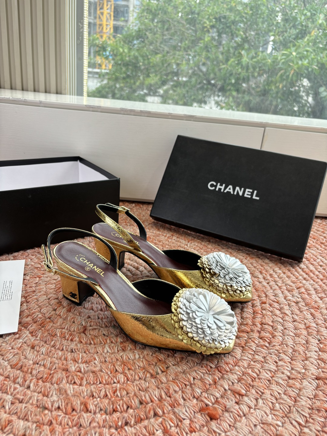 🌾G391所见即所得代购级CHANE*2026小香奈儿早春爆品毛球鞋花单鞋妥妥的自留款！！比经典款Sli