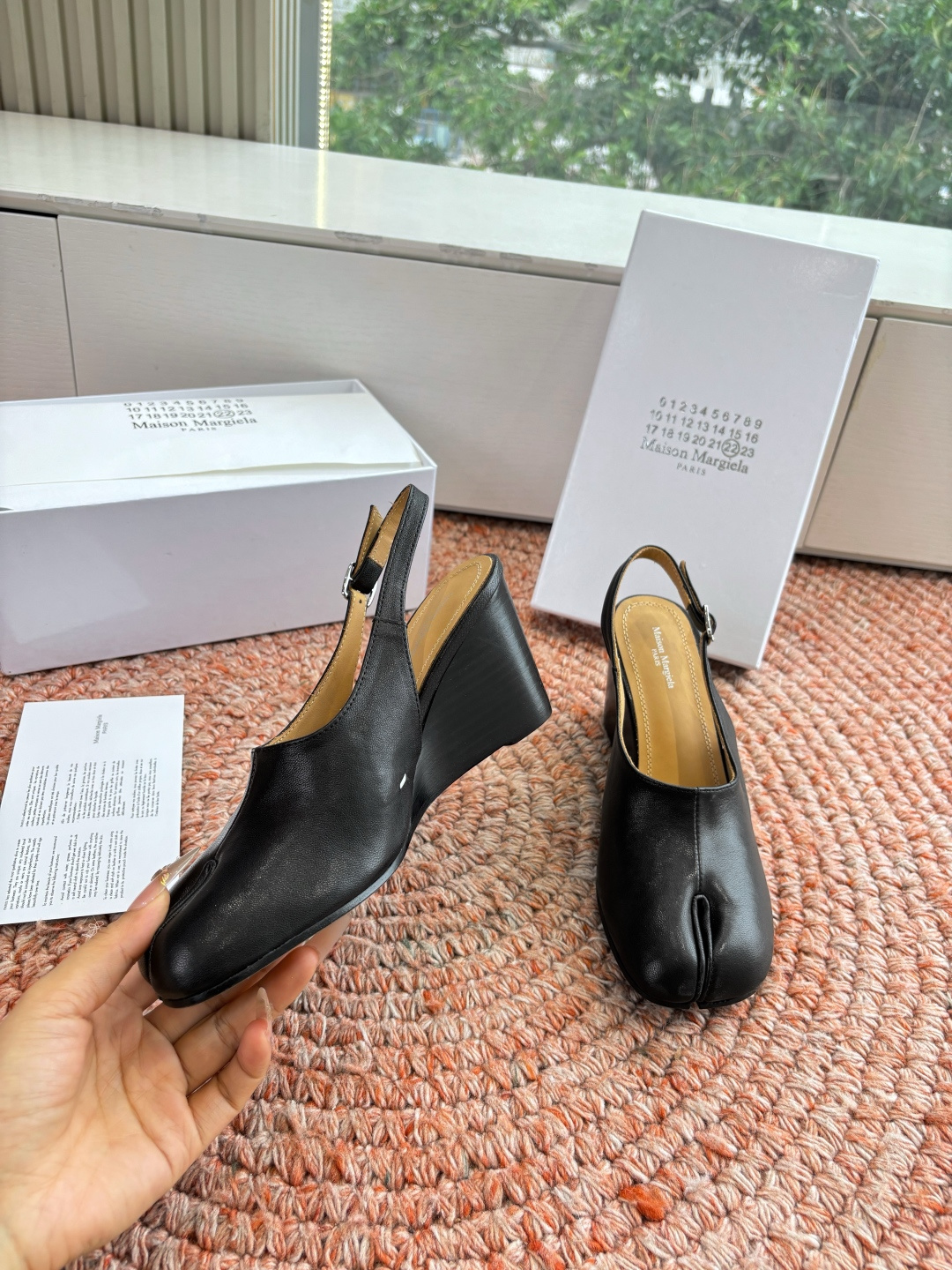 🌾G012代购级别2026 5Maison Margie马吉拉•分趾粗跟平底复古玛丽珍坡跟芭蕾舞指鱼嘴单