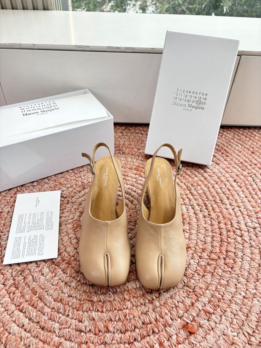 🌾G012代购级别2026 5Maison Margie马吉拉•分趾粗跟平底复古玛丽珍坡跟芭蕾舞指鱼嘴单