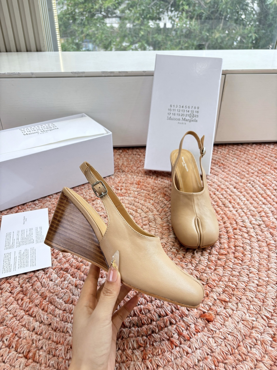 🌾G012代购级别2026 5Maison Margie马吉拉•分趾粗跟平底复古玛丽珍坡跟芭蕾舞指鱼嘴单