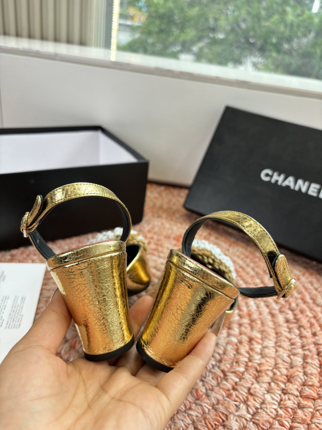 🌾G391所见即所得代购级CHANE*2026小香奈儿早春爆品毛球鞋花单鞋妥妥的自留款！！比经典款Sli