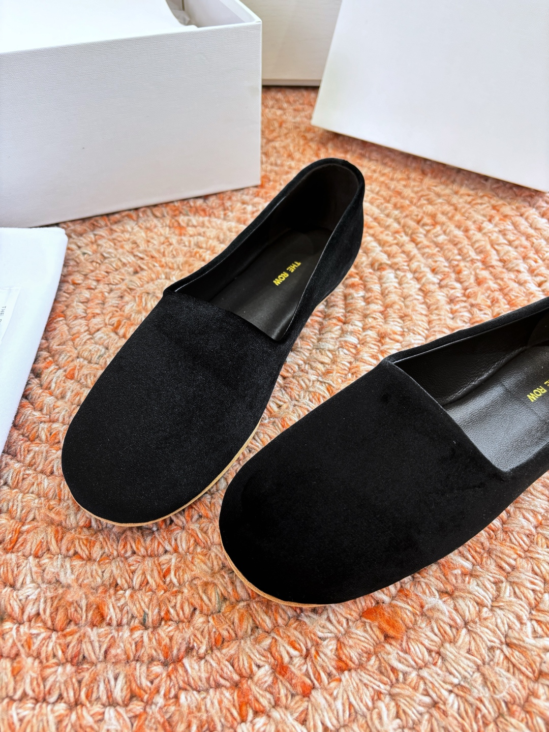 🌾G028😀THE ROW 新品极简圆头 玛丽珍单鞋The Row新一季的设计延续极简主义新款 Cana