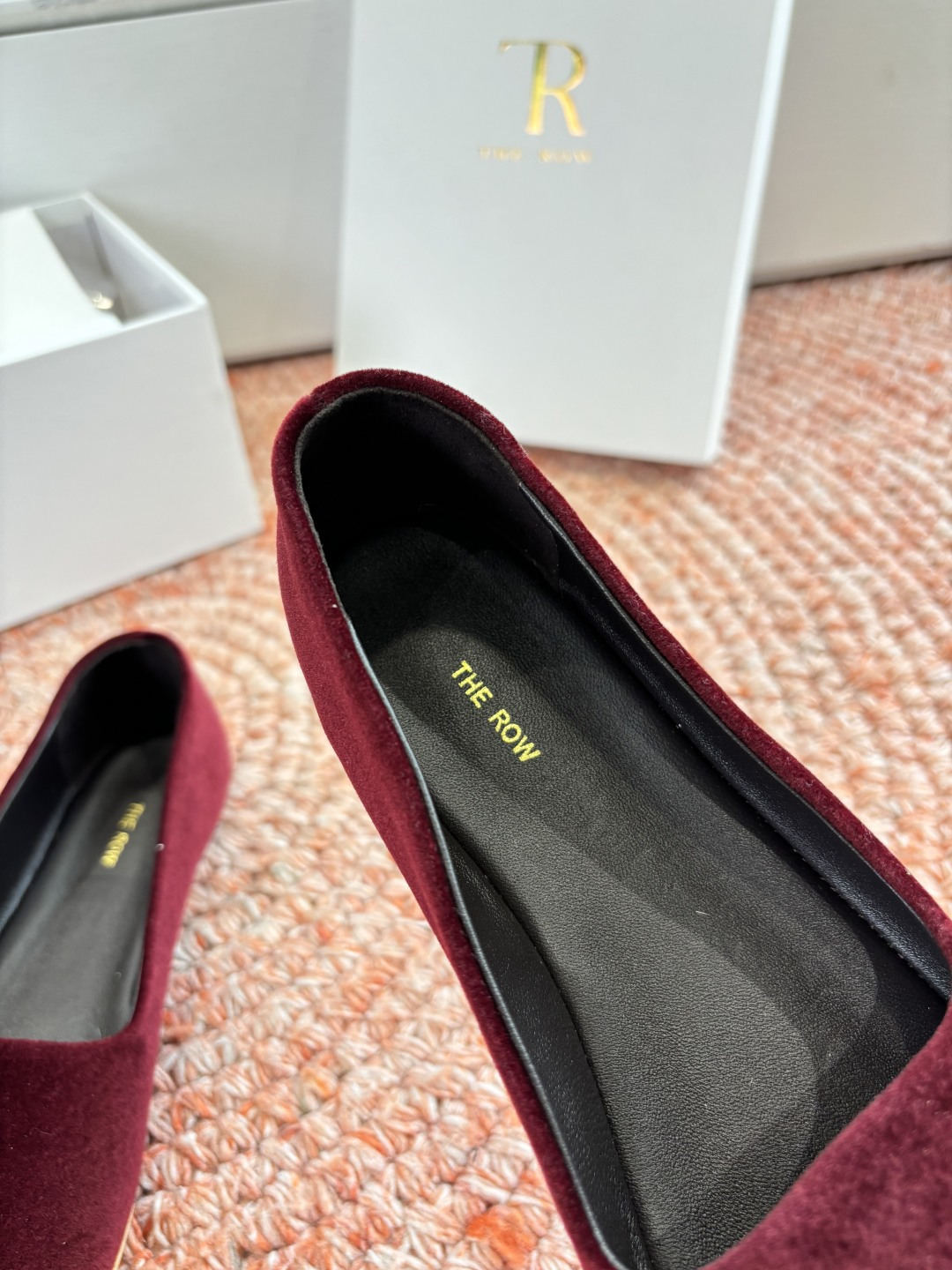 🌾G028😀THE ROW 新品极简圆头 玛丽珍单鞋The Row新一季的设计延续极简主义新款 Cana