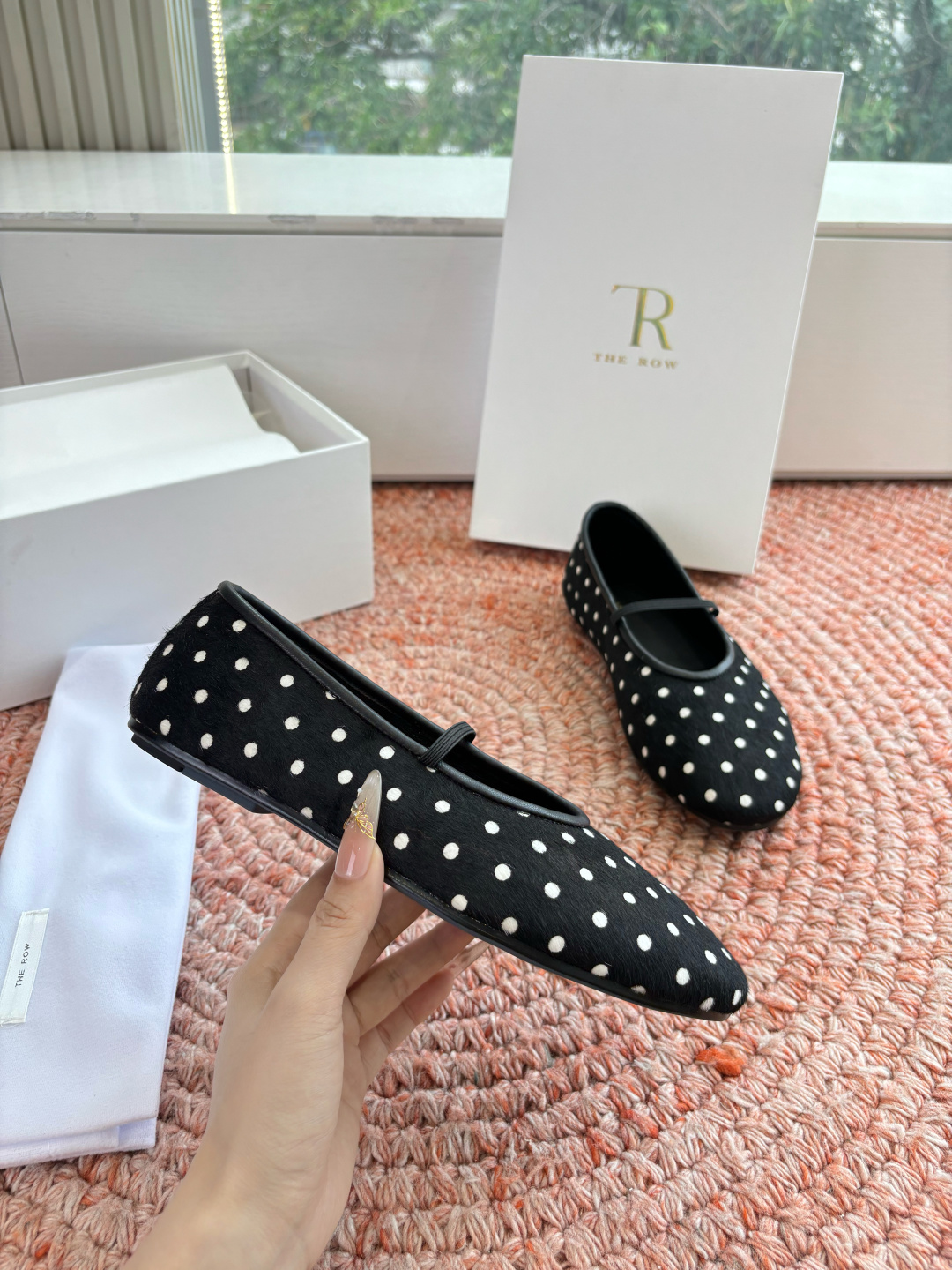 🌾G028😀THE ROW 新品极简圆头 玛丽珍单鞋The Row新一季的设计延续极简主义新款 Cana