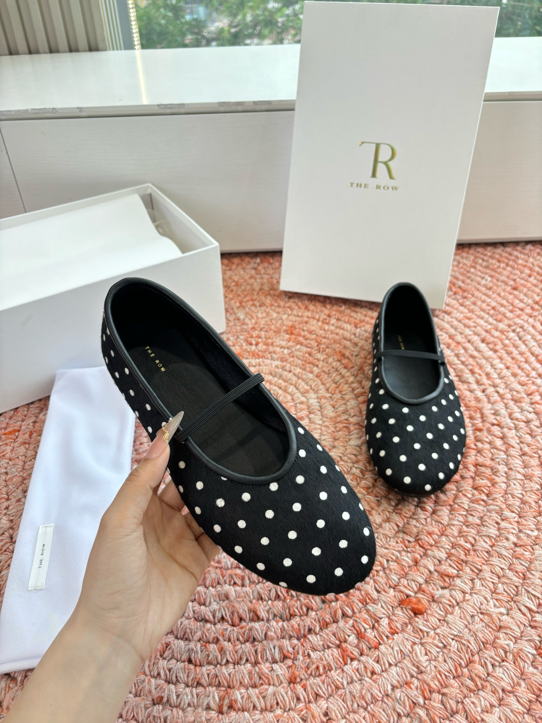 🌾G028😀THE ROW 新品极简圆头 玛丽珍单鞋The Row新一季的设计延续极简主义新款 Cana
