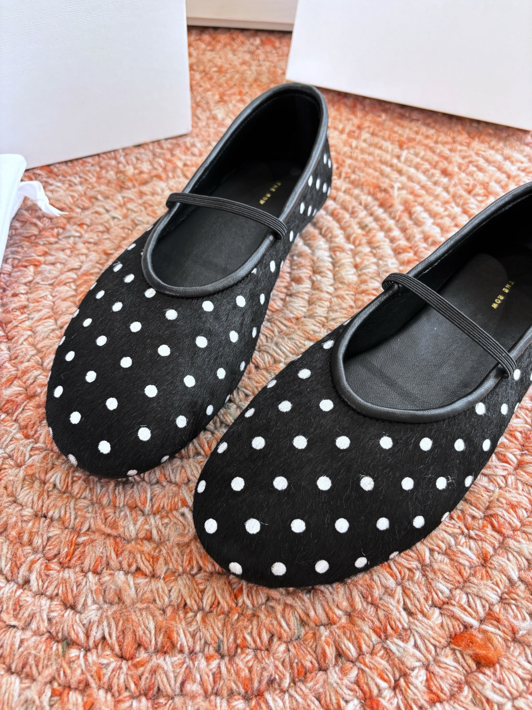 🌾G028😀THE ROW 新品极简圆头 玛丽珍单鞋The Row新一季的设计延续极简主义新款 Cana