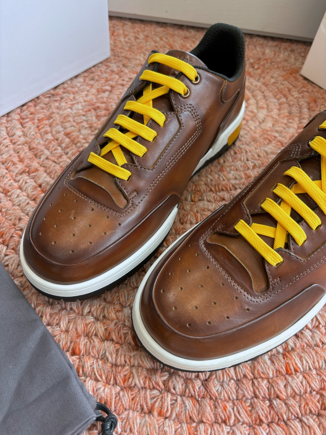 🌾G216重工Berluti- 新鞋款Playoff分享前陣子Berluti新款的Playoff鞋款剛上