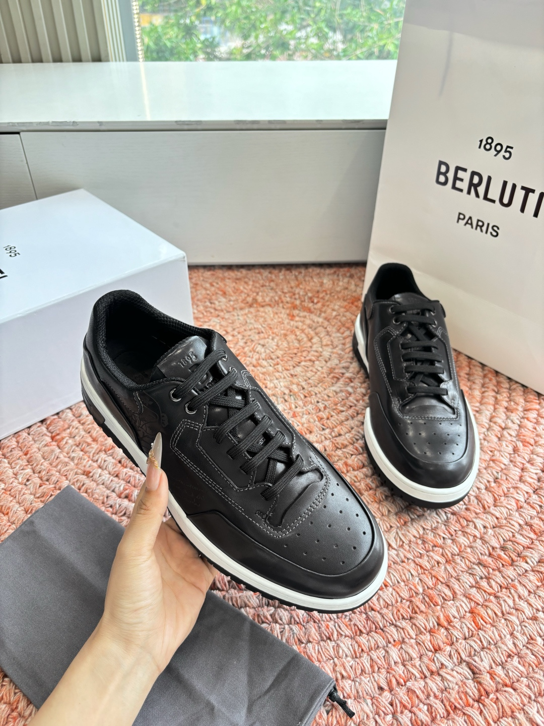 🌾G216重工Berluti- 新鞋款Playoff分享前陣子Berluti新款的Playoff鞋款剛上