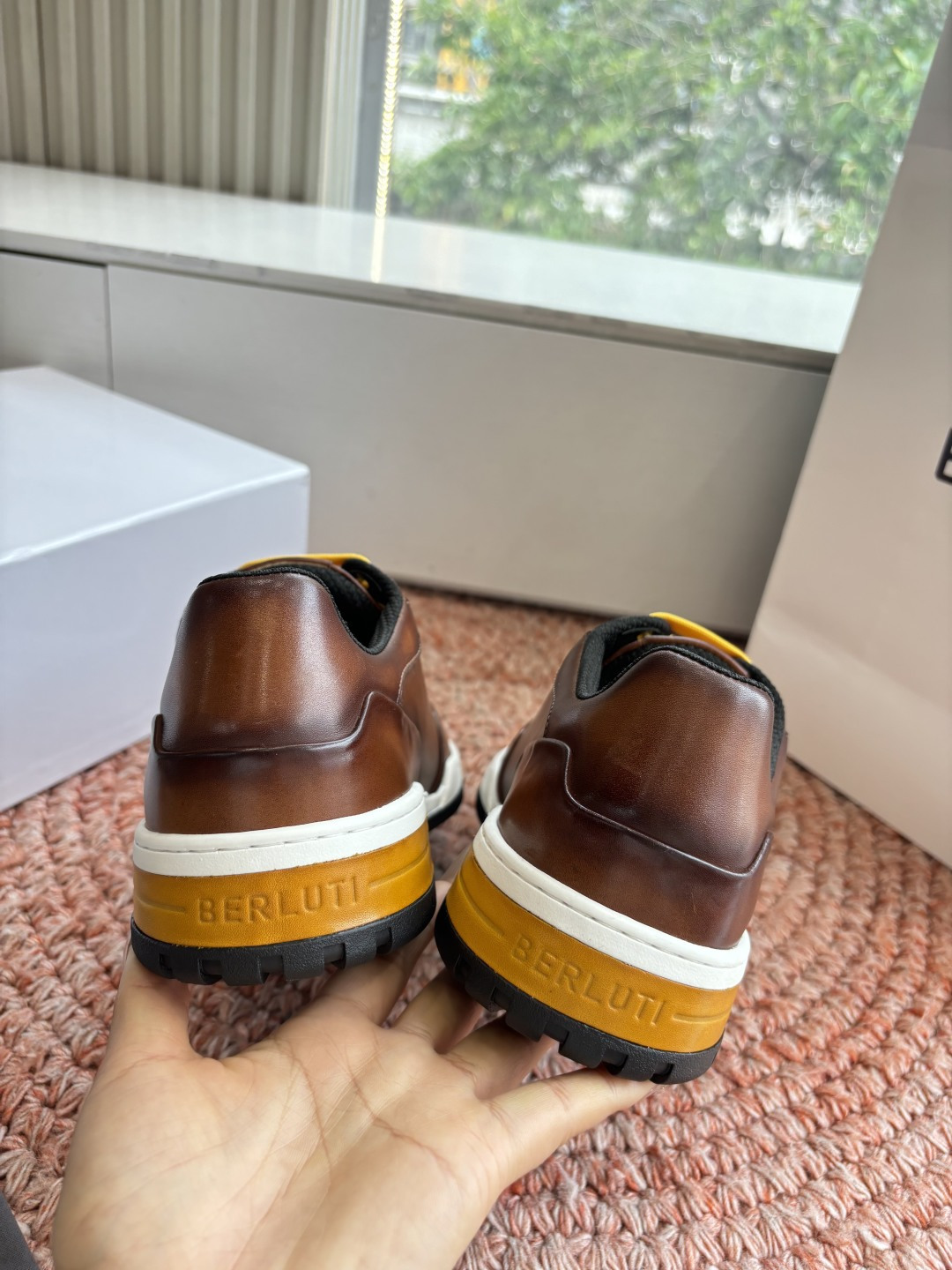 🌾G216重工Berluti- 新鞋款Playoff分享前陣子Berluti新款的Playoff鞋款剛上