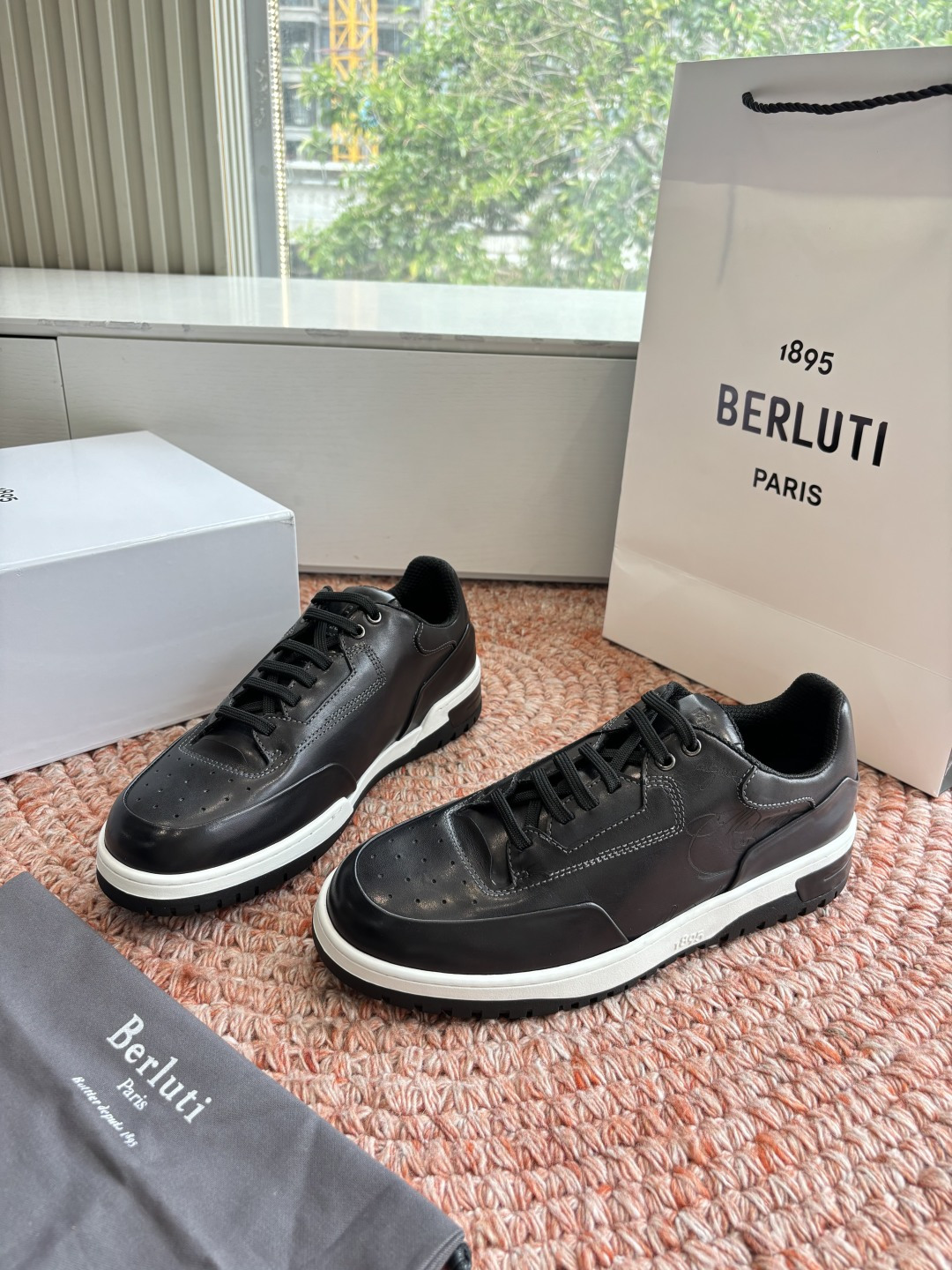 🌾G216重工Berluti- 新鞋款Playoff分享前陣子Berluti新款的Playoff鞋款剛上